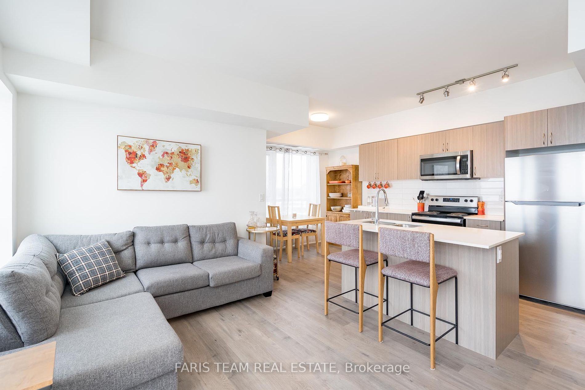 58 Lakeside Terrace, #1006