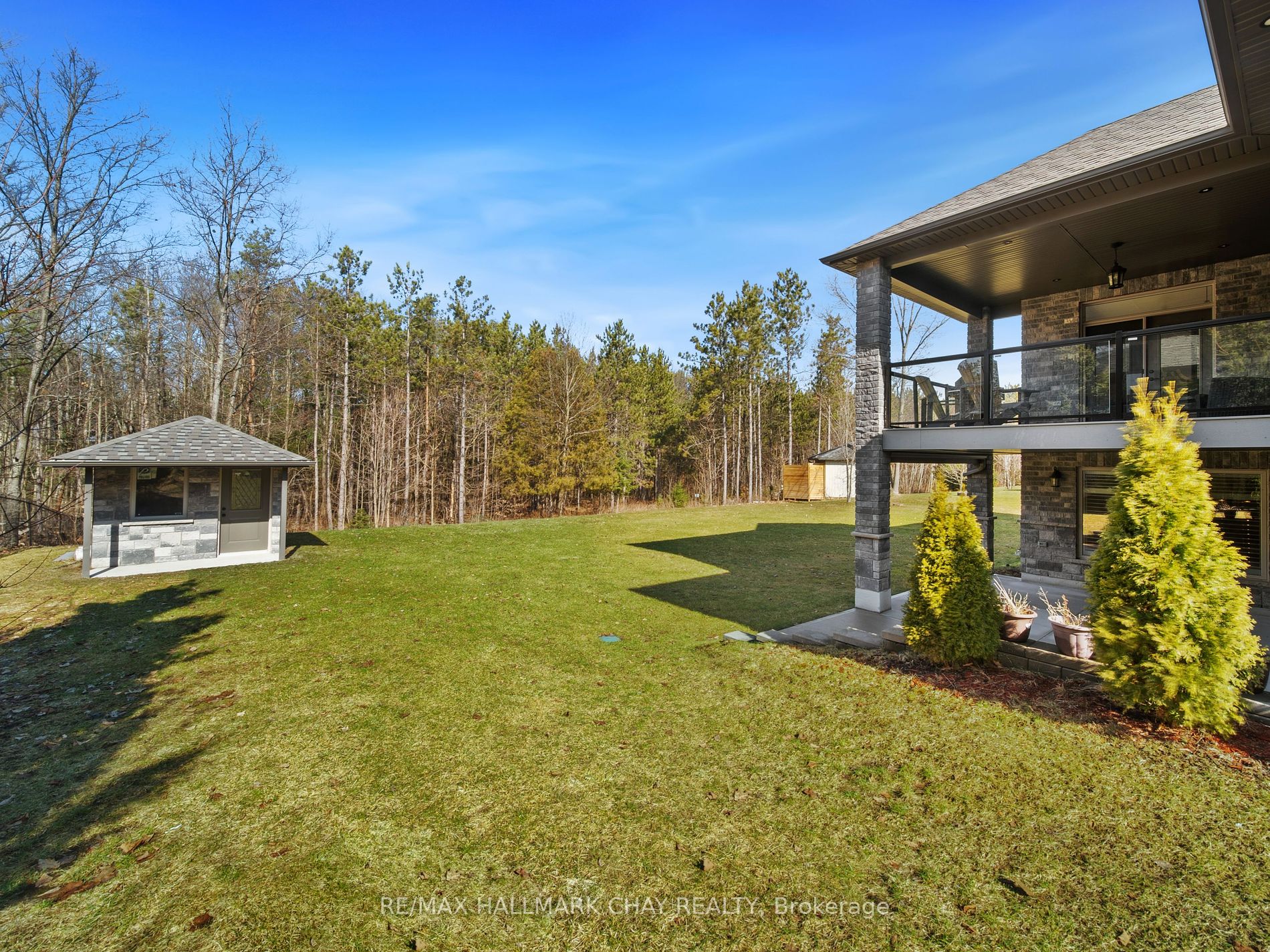 121 Mennill Drive