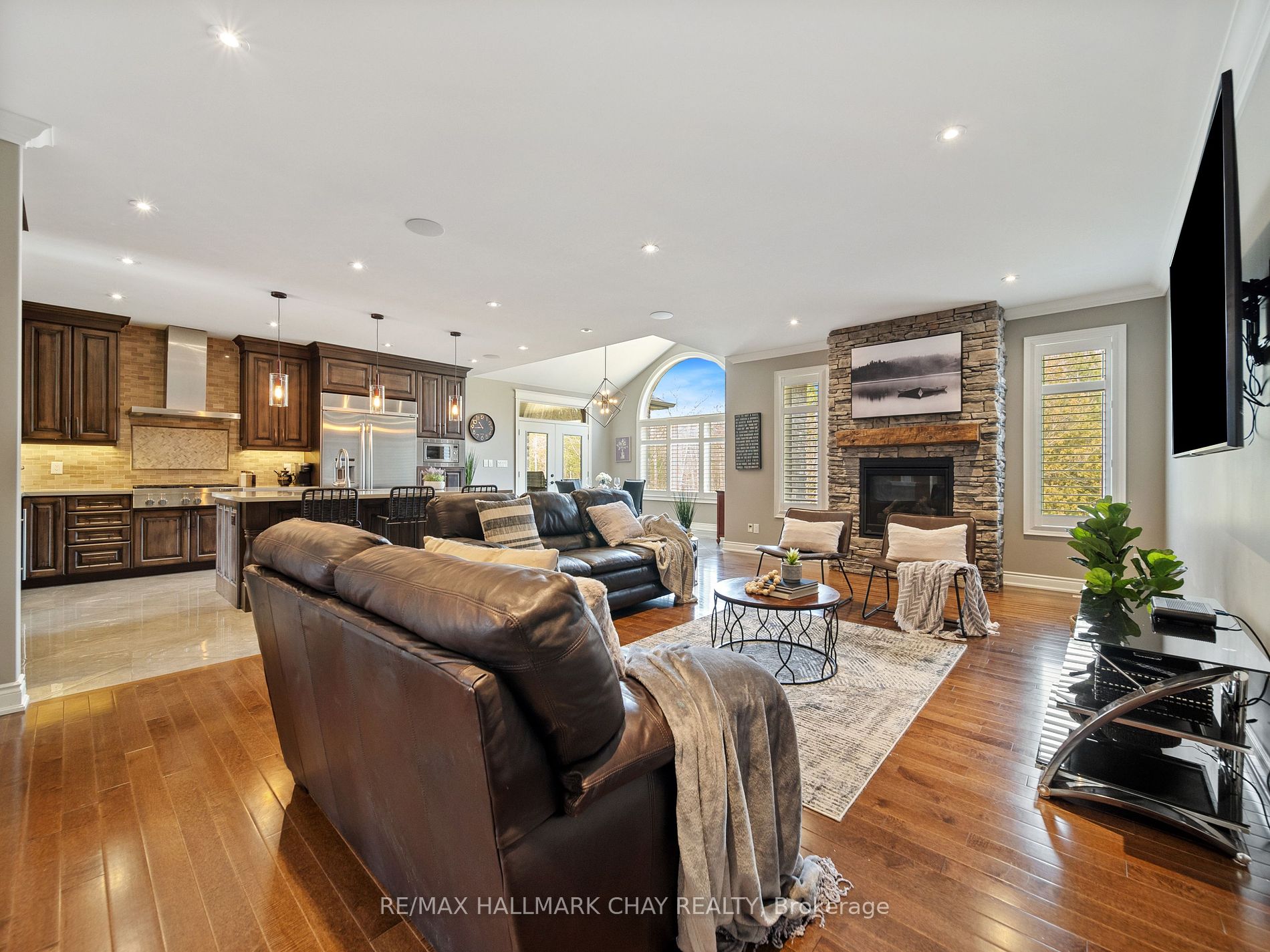 121 Mennill Drive