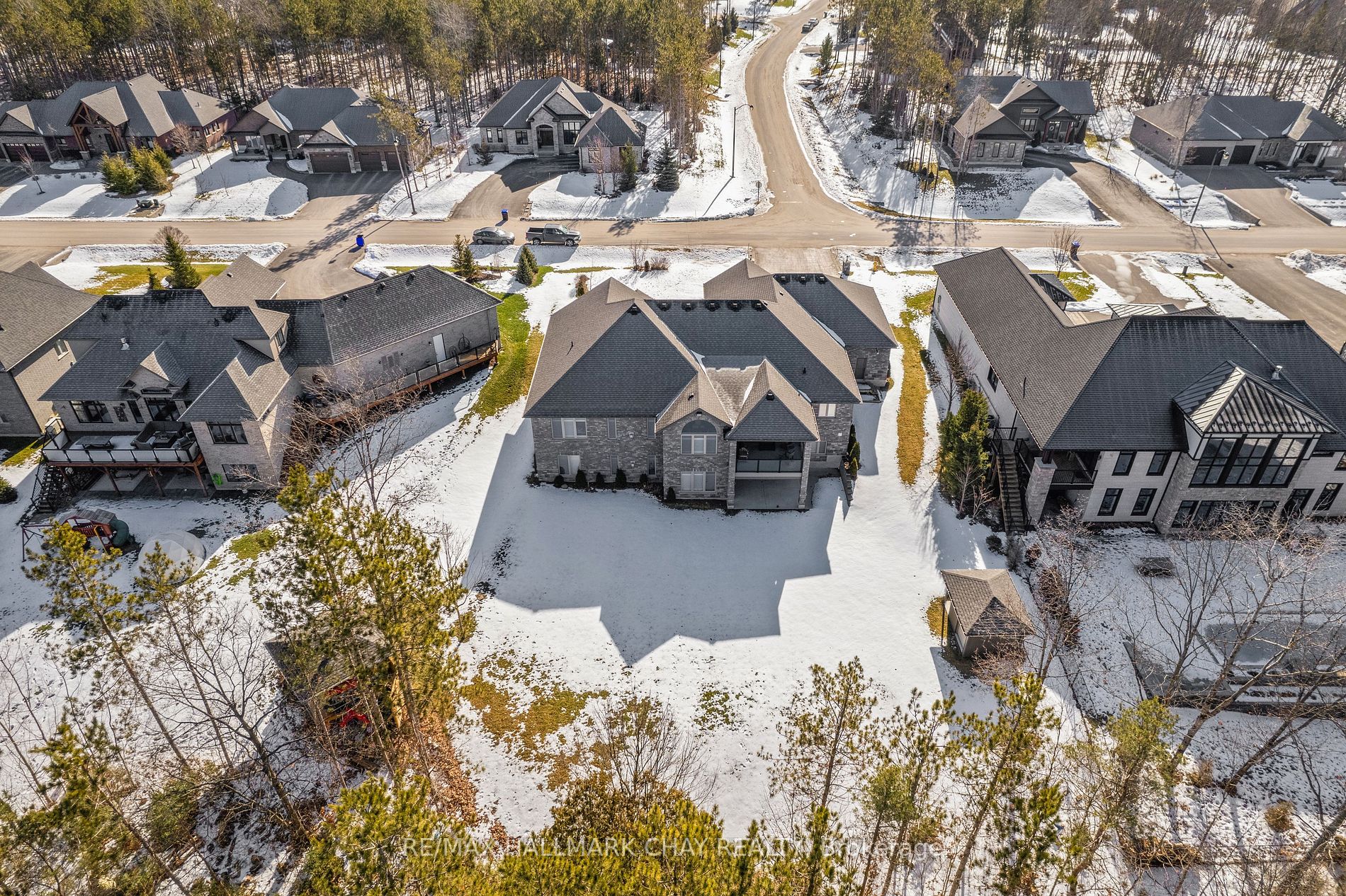 121 Mennill Drive