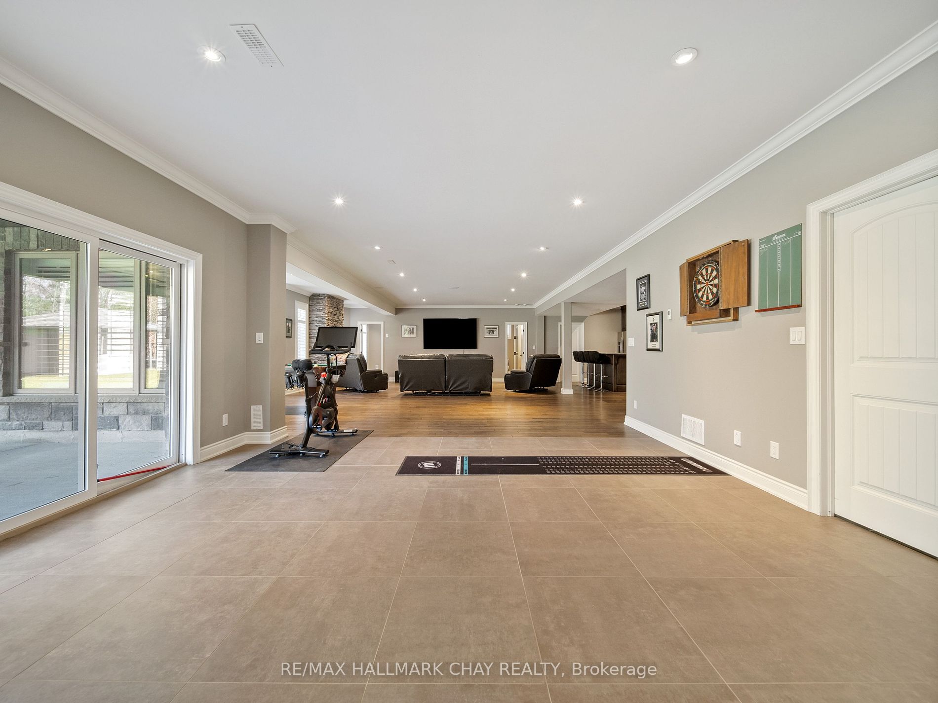 121 Mennill Drive