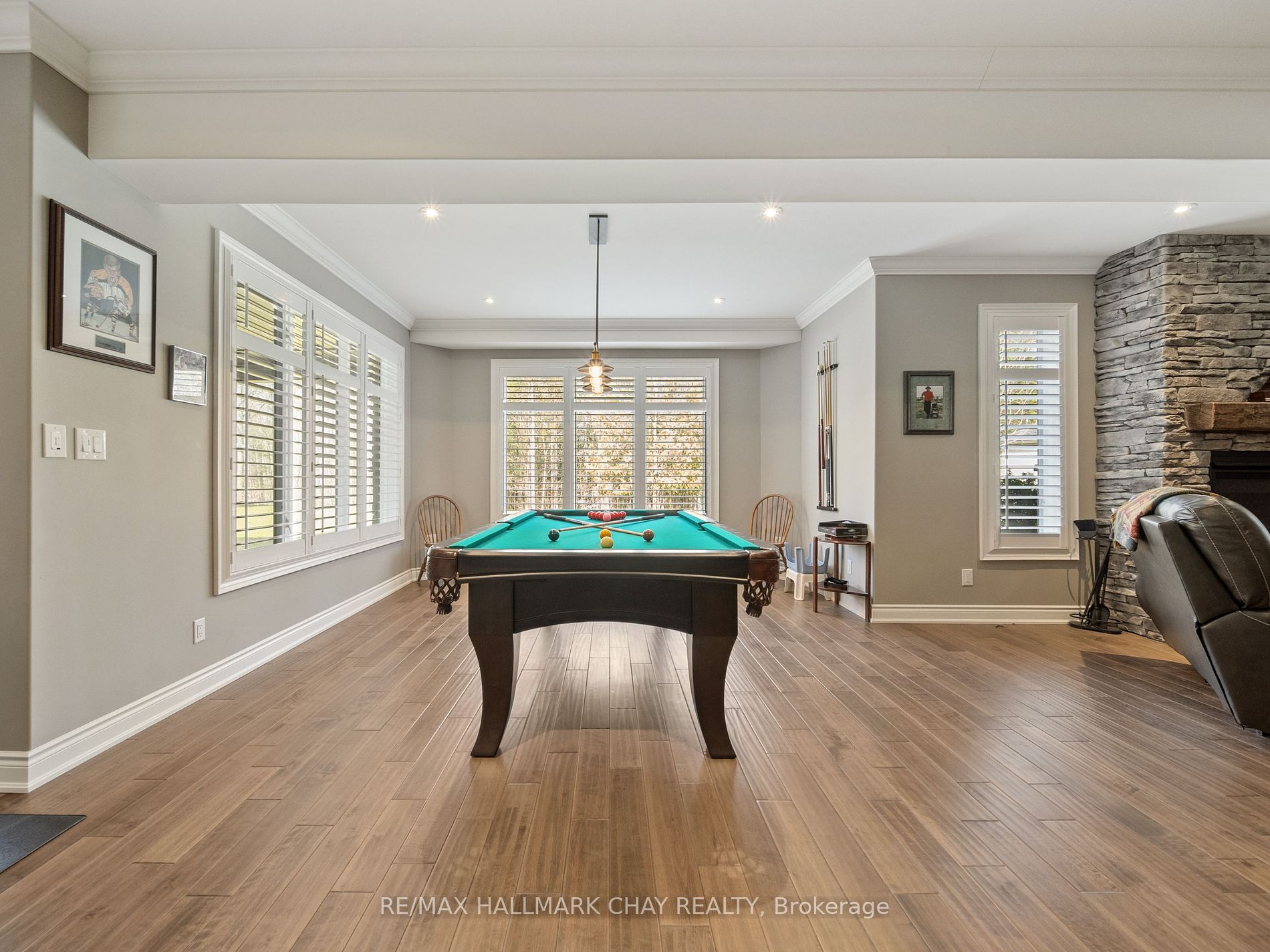 121 Mennill Drive