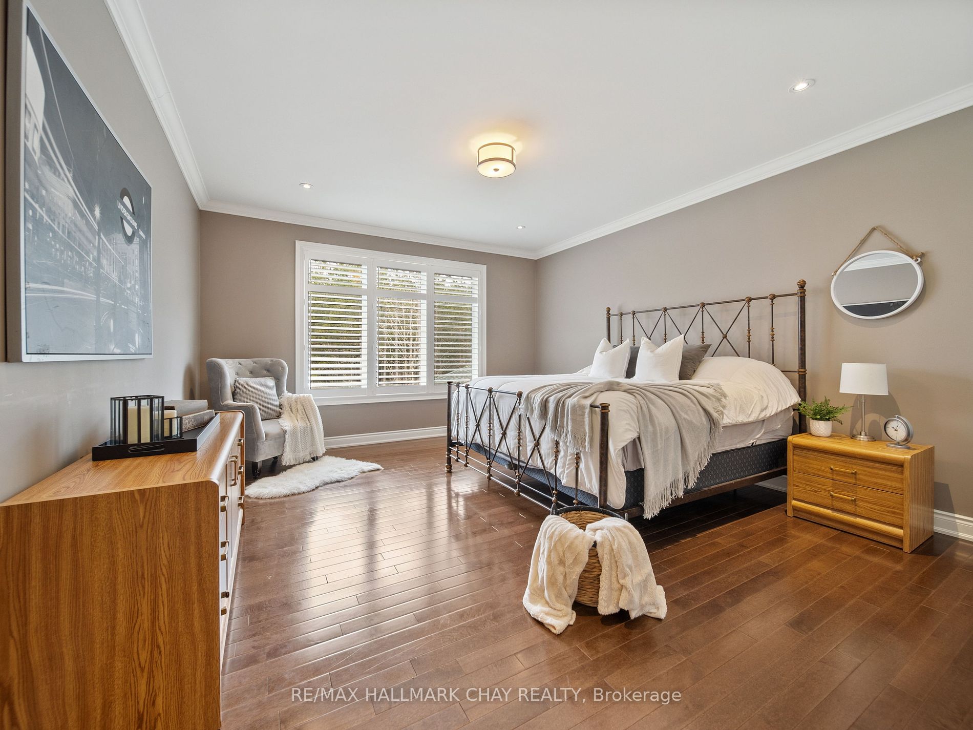 121 Mennill Drive