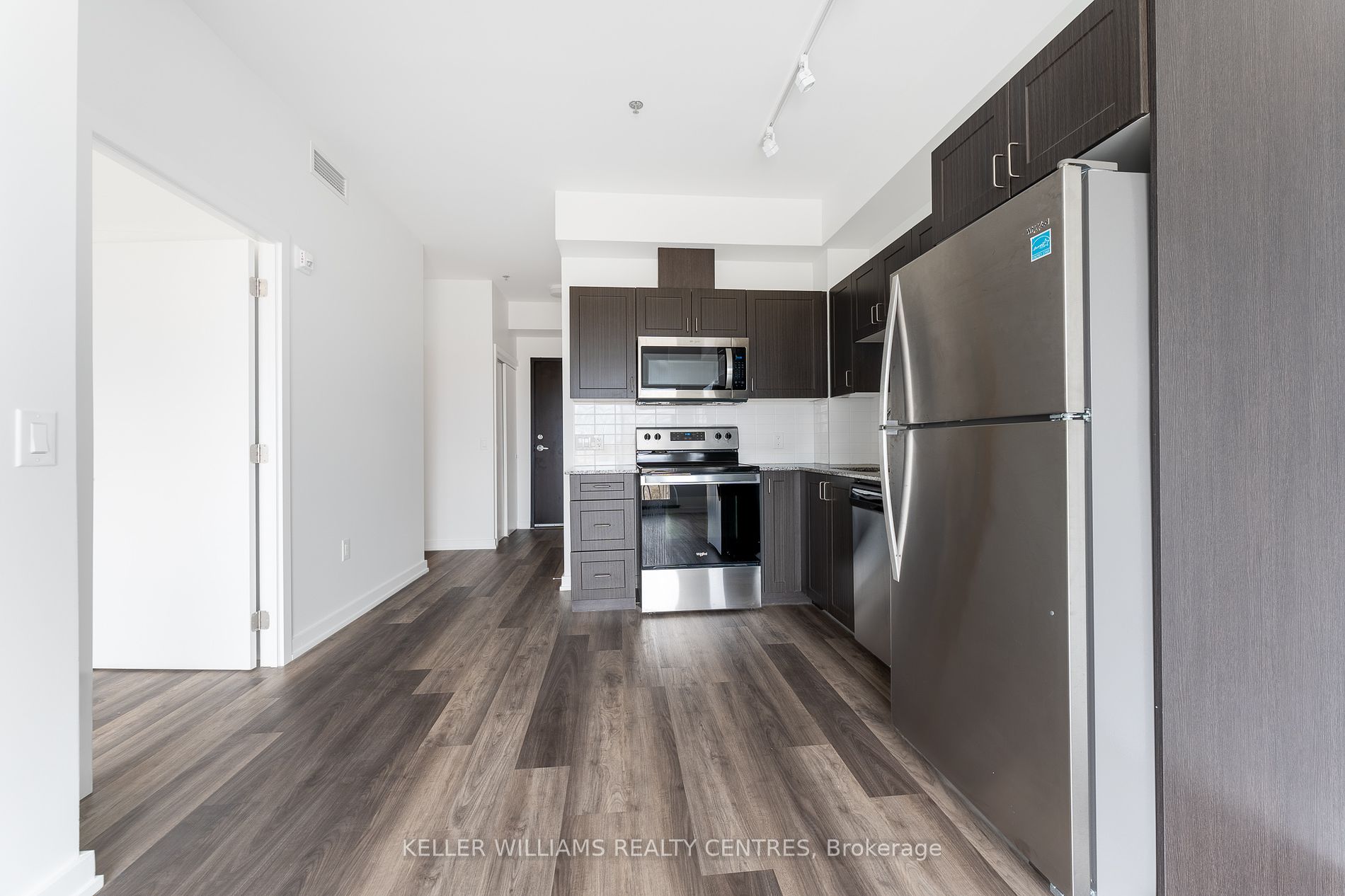430 Essa Rd #406