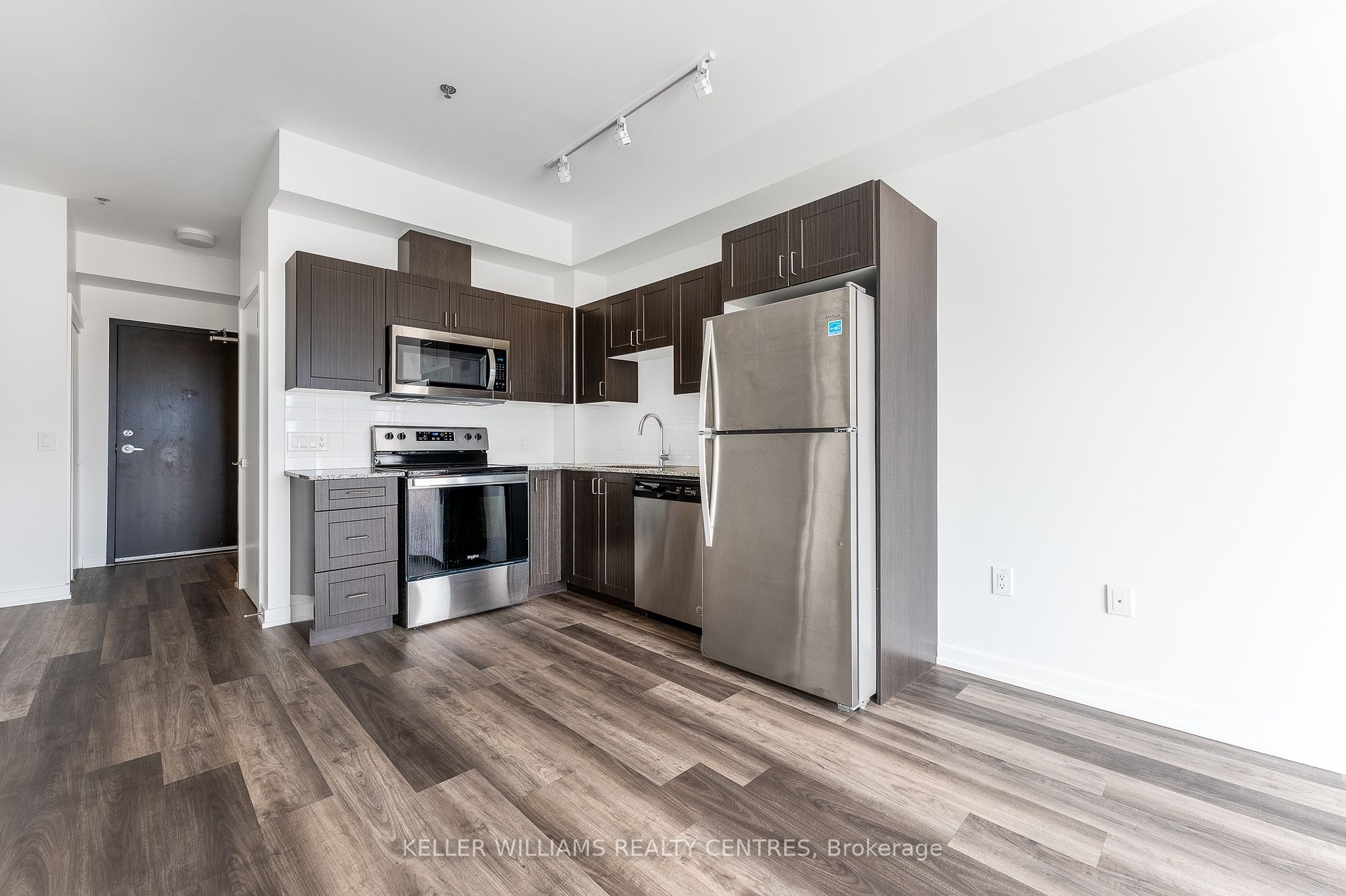 430 Essa Rd #406