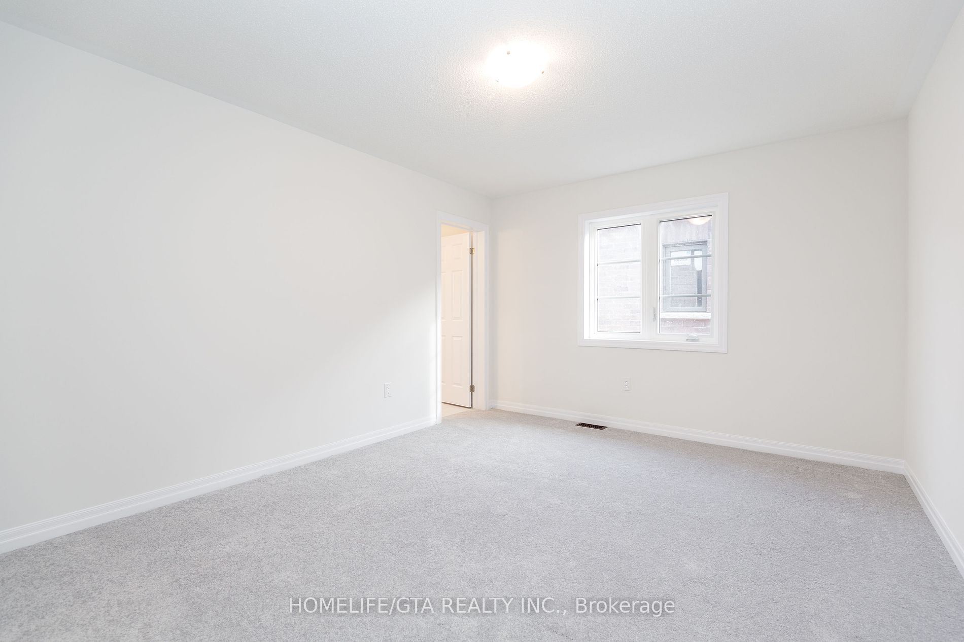 261 Centre St