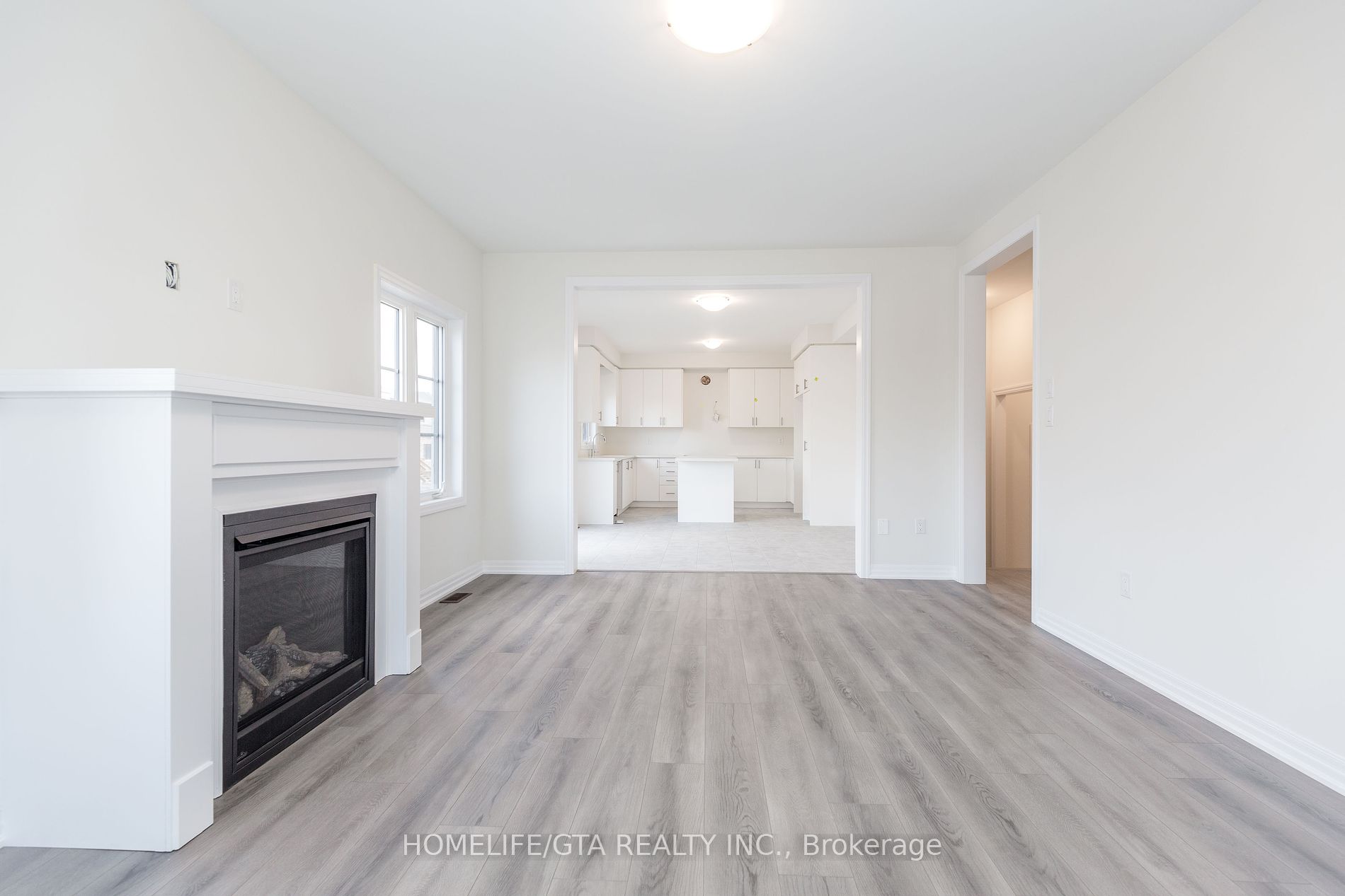 261 Centre St
