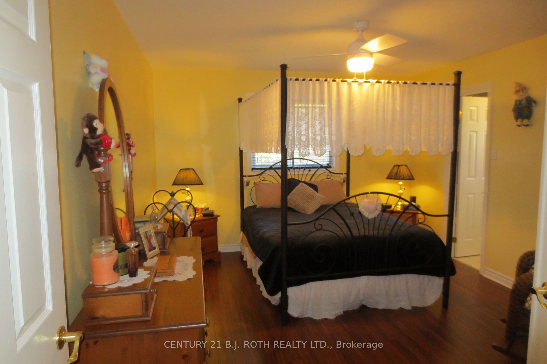 4 Campbell Avenue