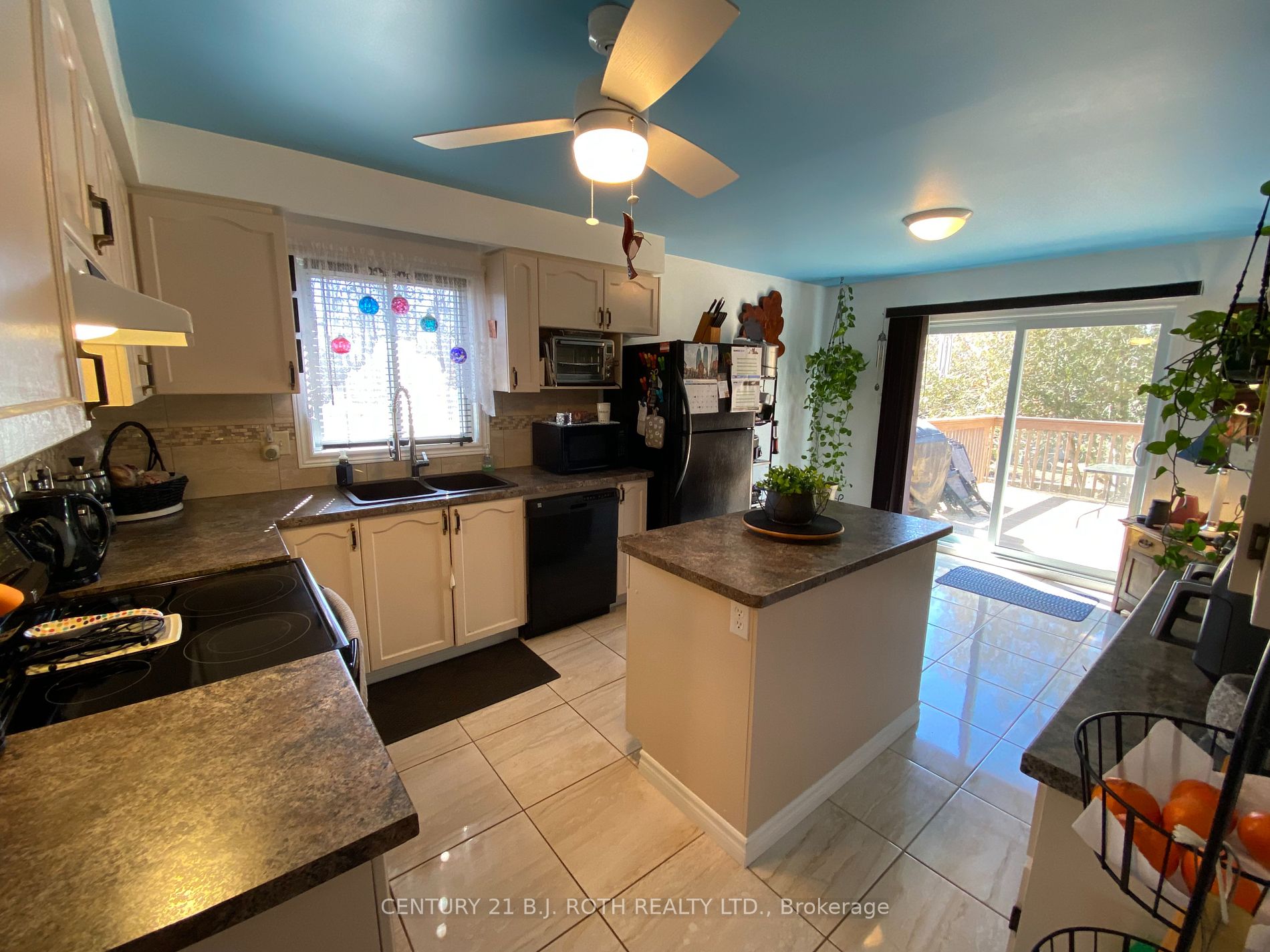 4 Campbell Avenue