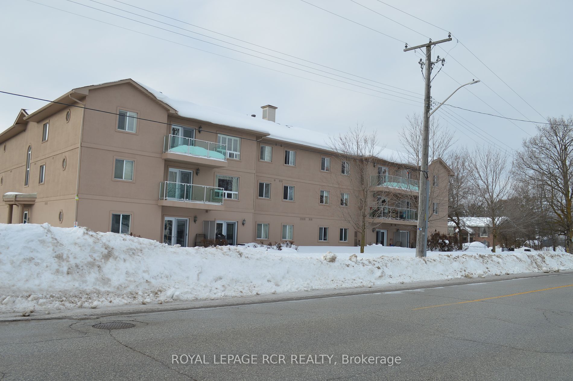 125 Bond St, #201