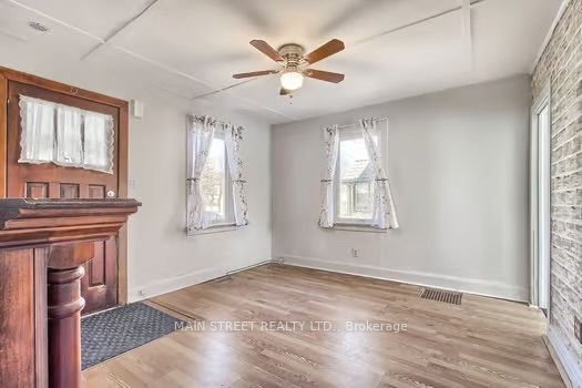105 John St