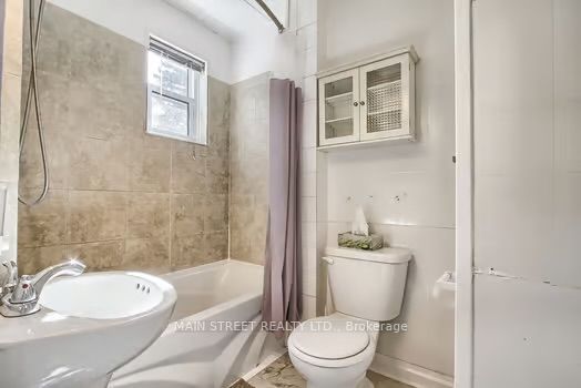 105 John St