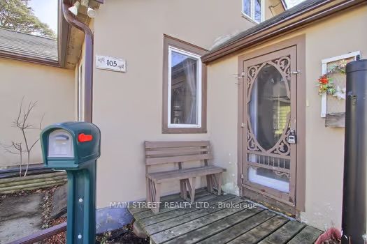 105 John St