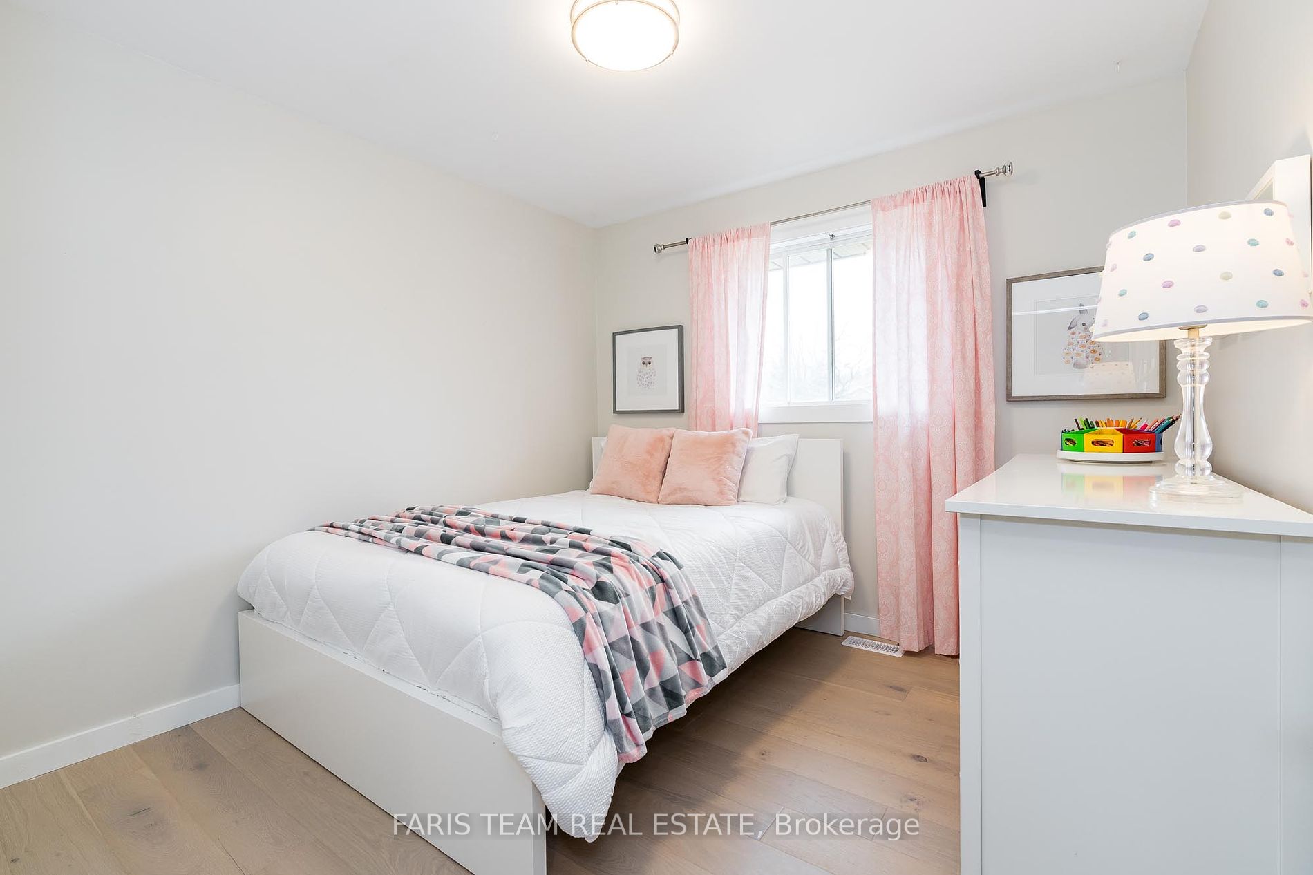 127 Wasaga Sands Drive