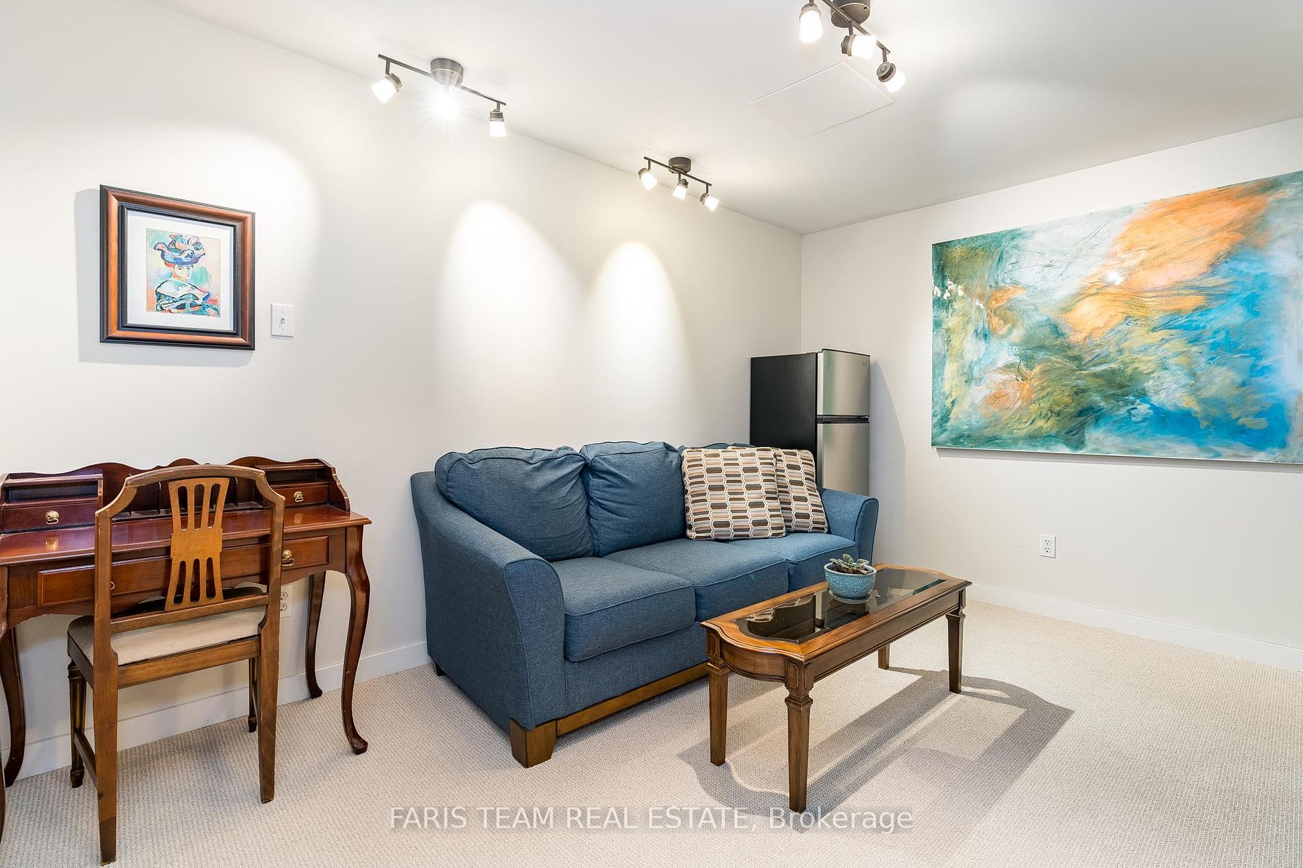 127 Wasaga Sands Drive