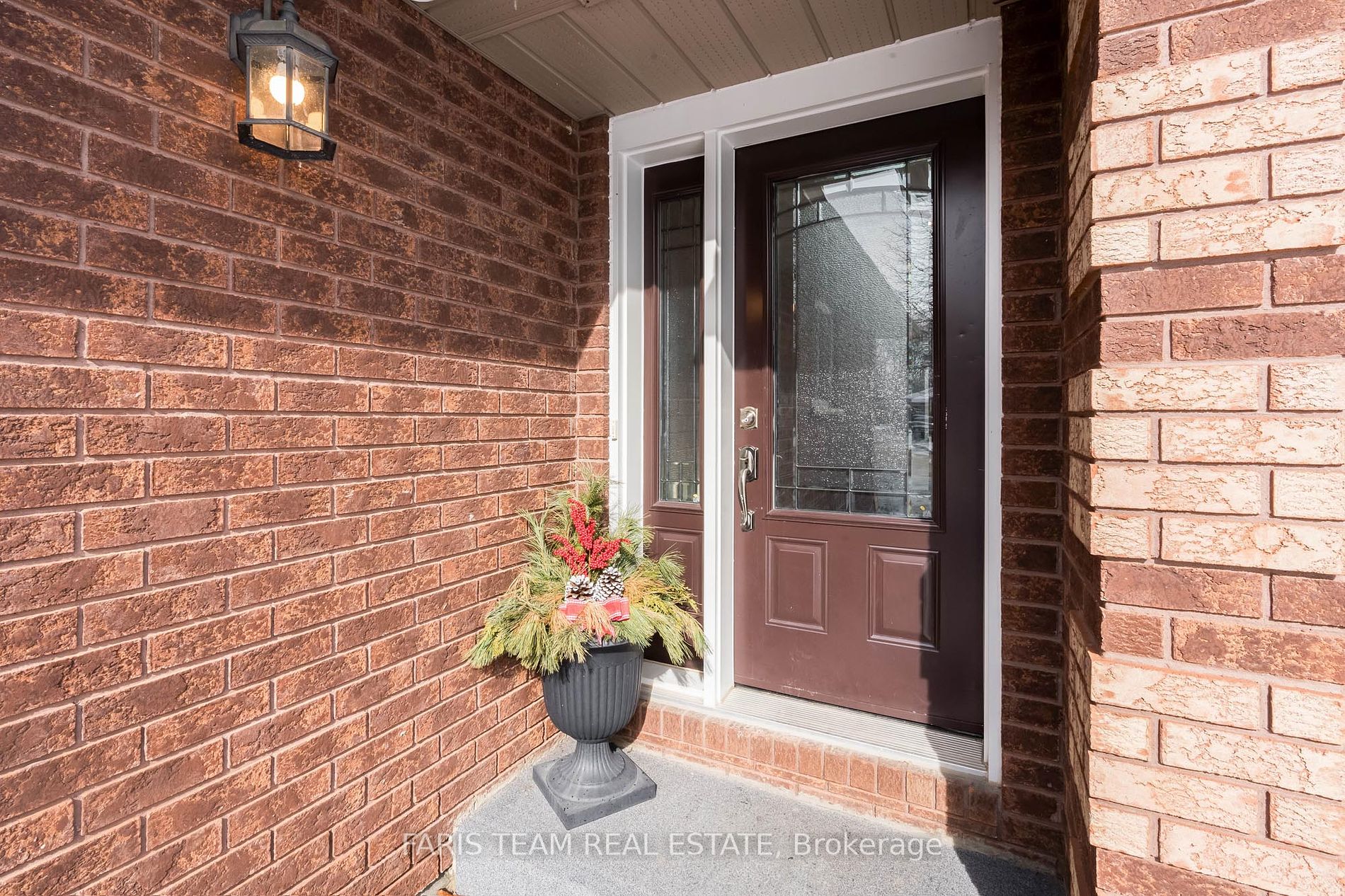 127 Wasaga Sands Drive
