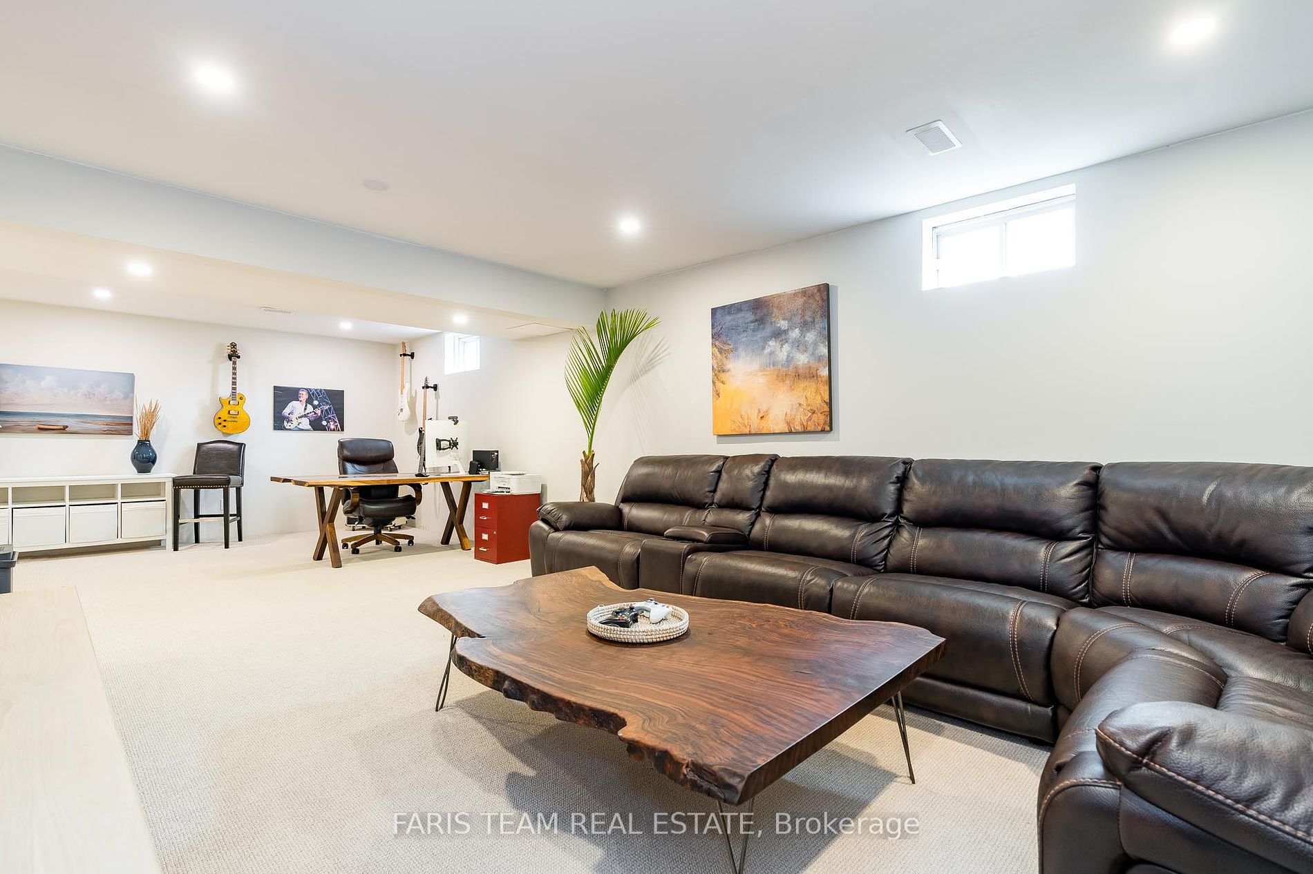127 Wasaga Sands Drive