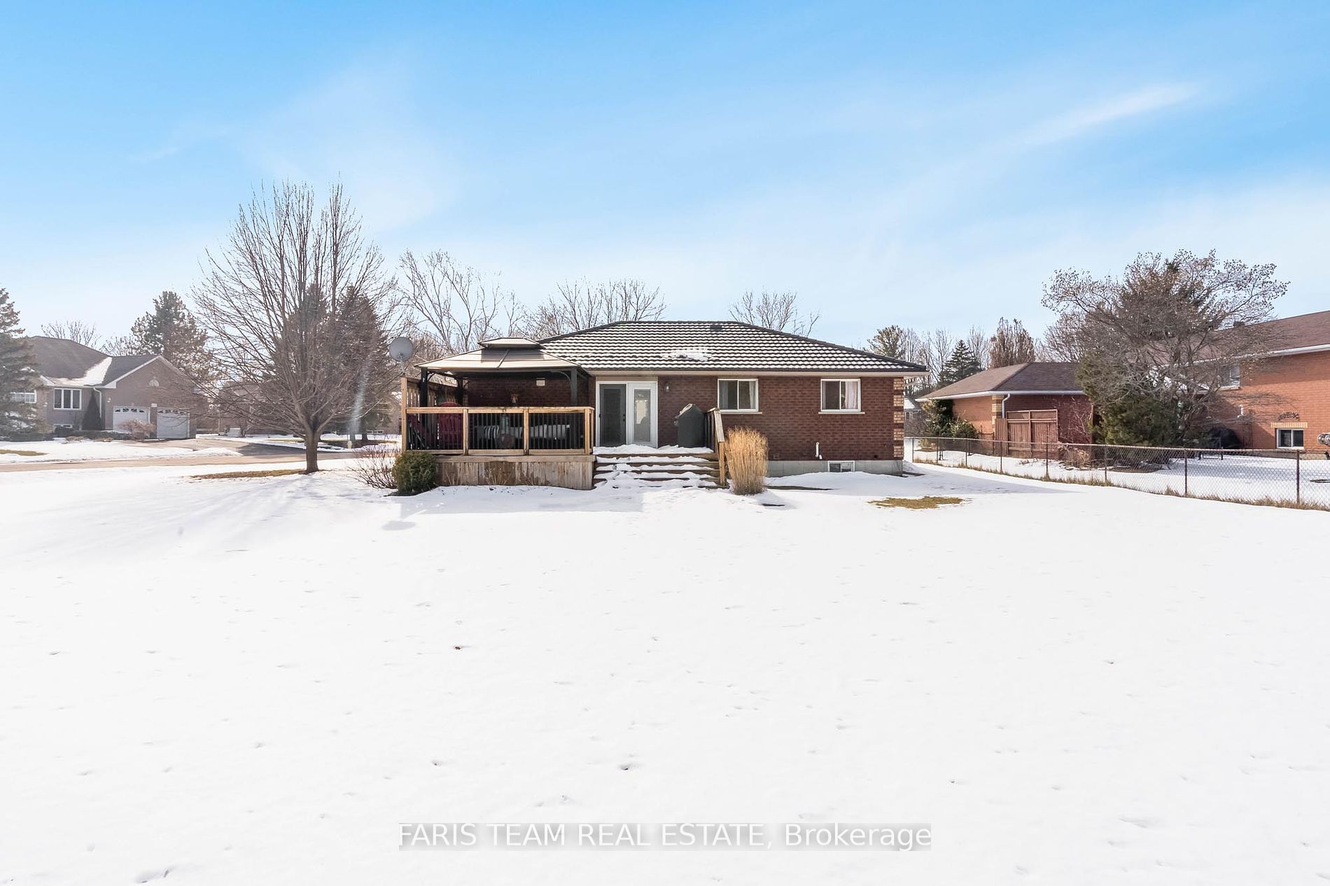 127 Wasaga Sands Drive