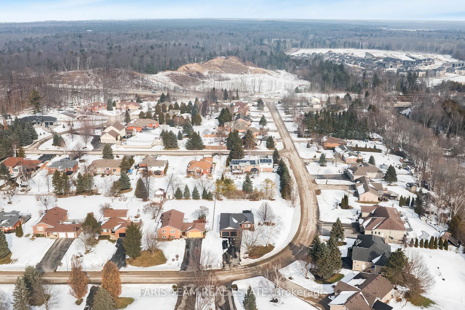 127 Wasaga Sands Drive
