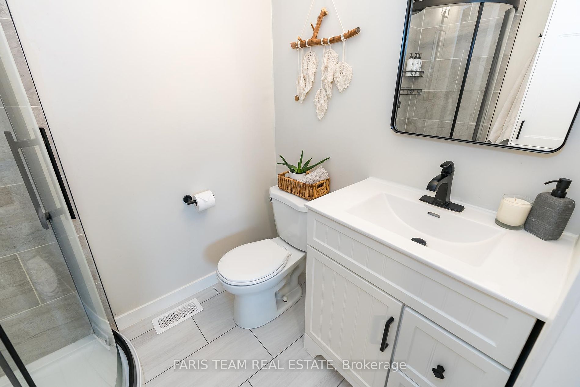 127 Wasaga Sands Drive