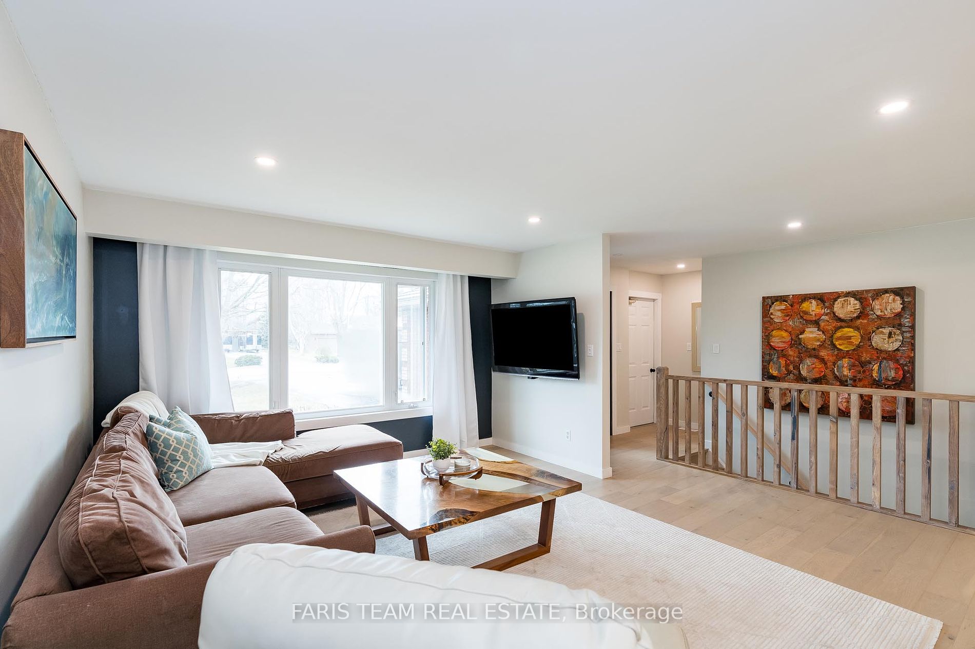 127 Wasaga Sands Drive