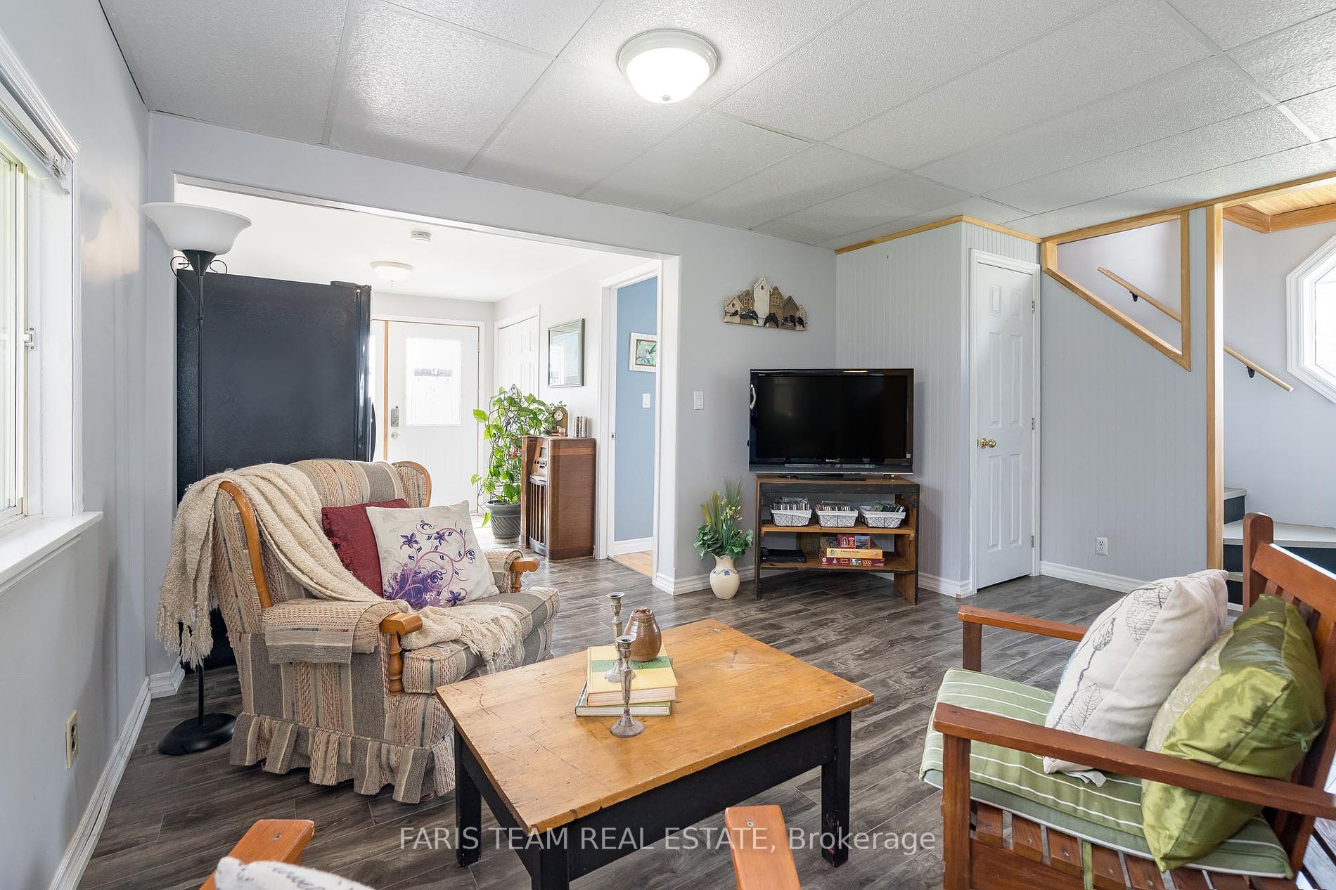5632 Penetanguishene Rd
