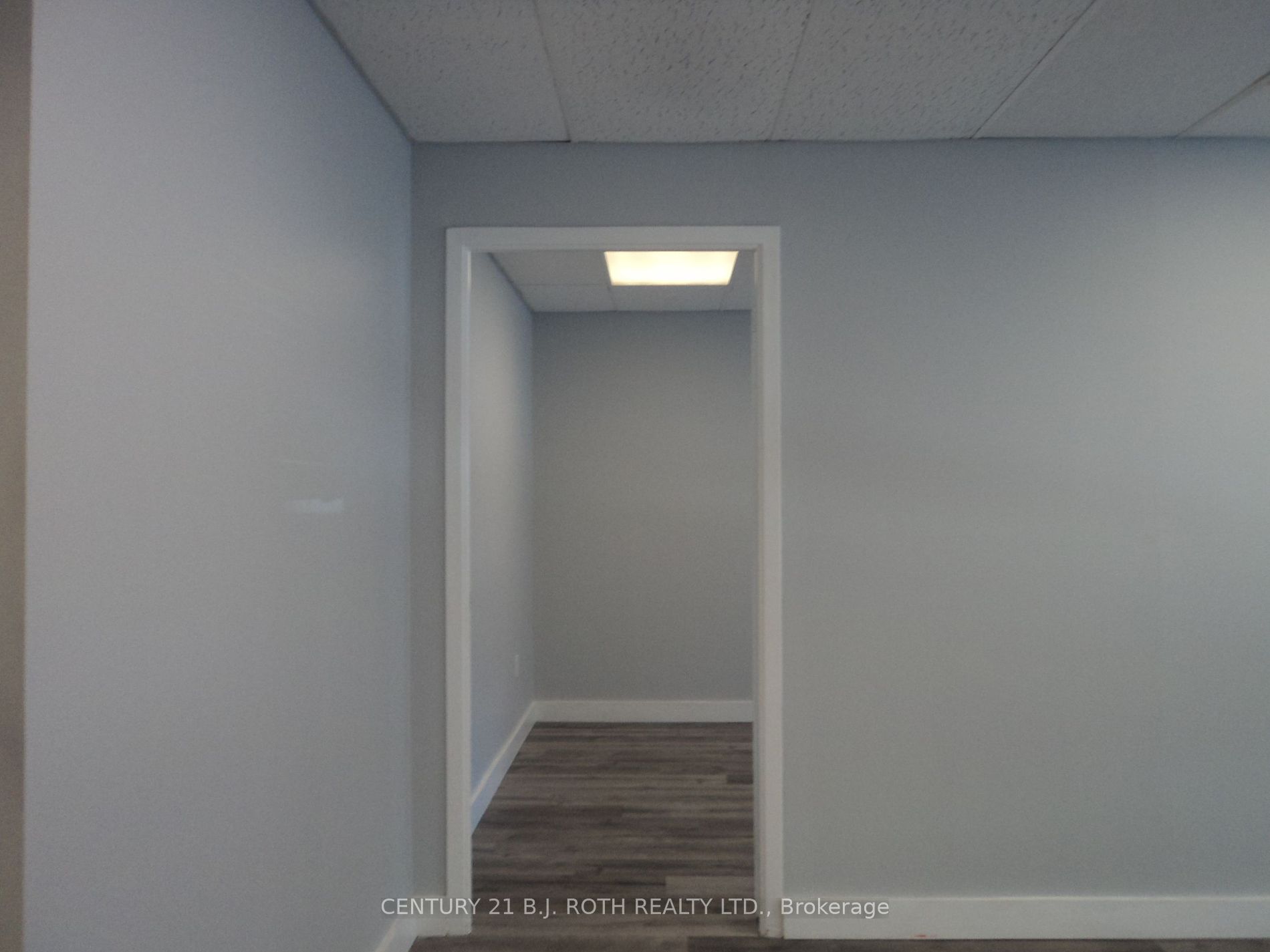 10 Peter St N, #204