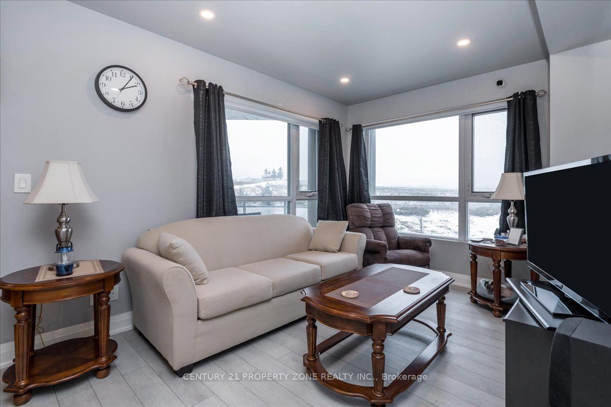 58 Lakeside Terrace, #317