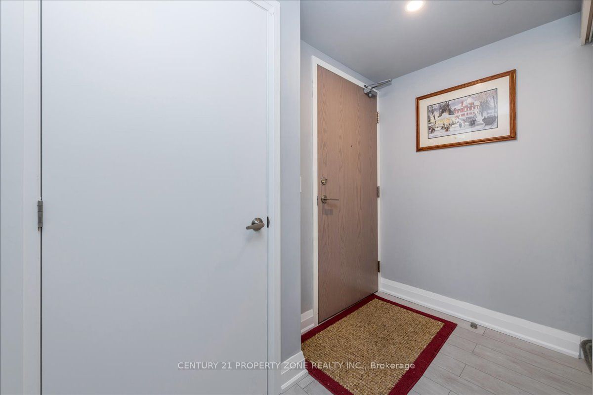 58 Lakeside Terrace, #317