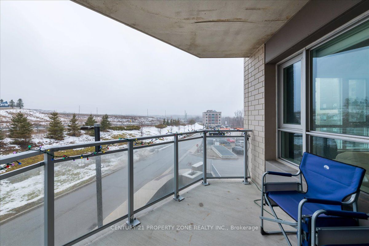 58 Lakeside Terrace, #317