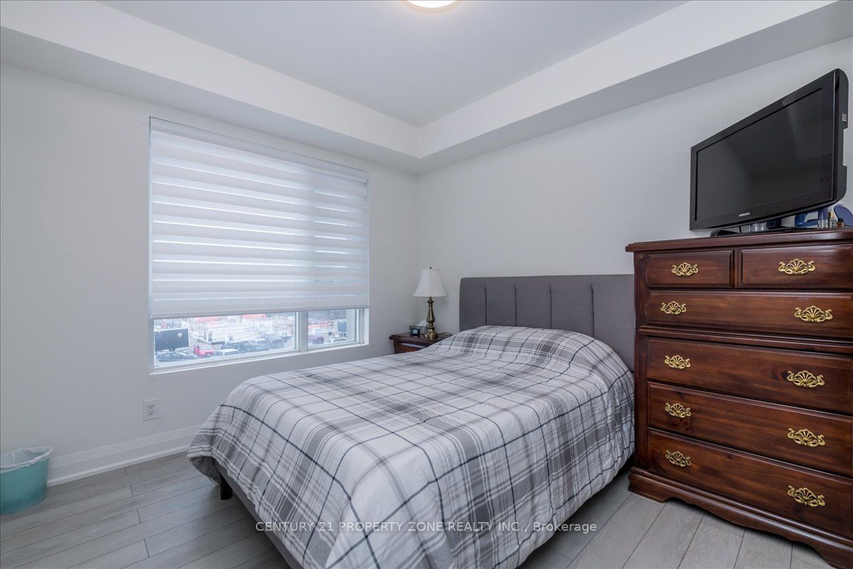 58 Lakeside Terrace, #317