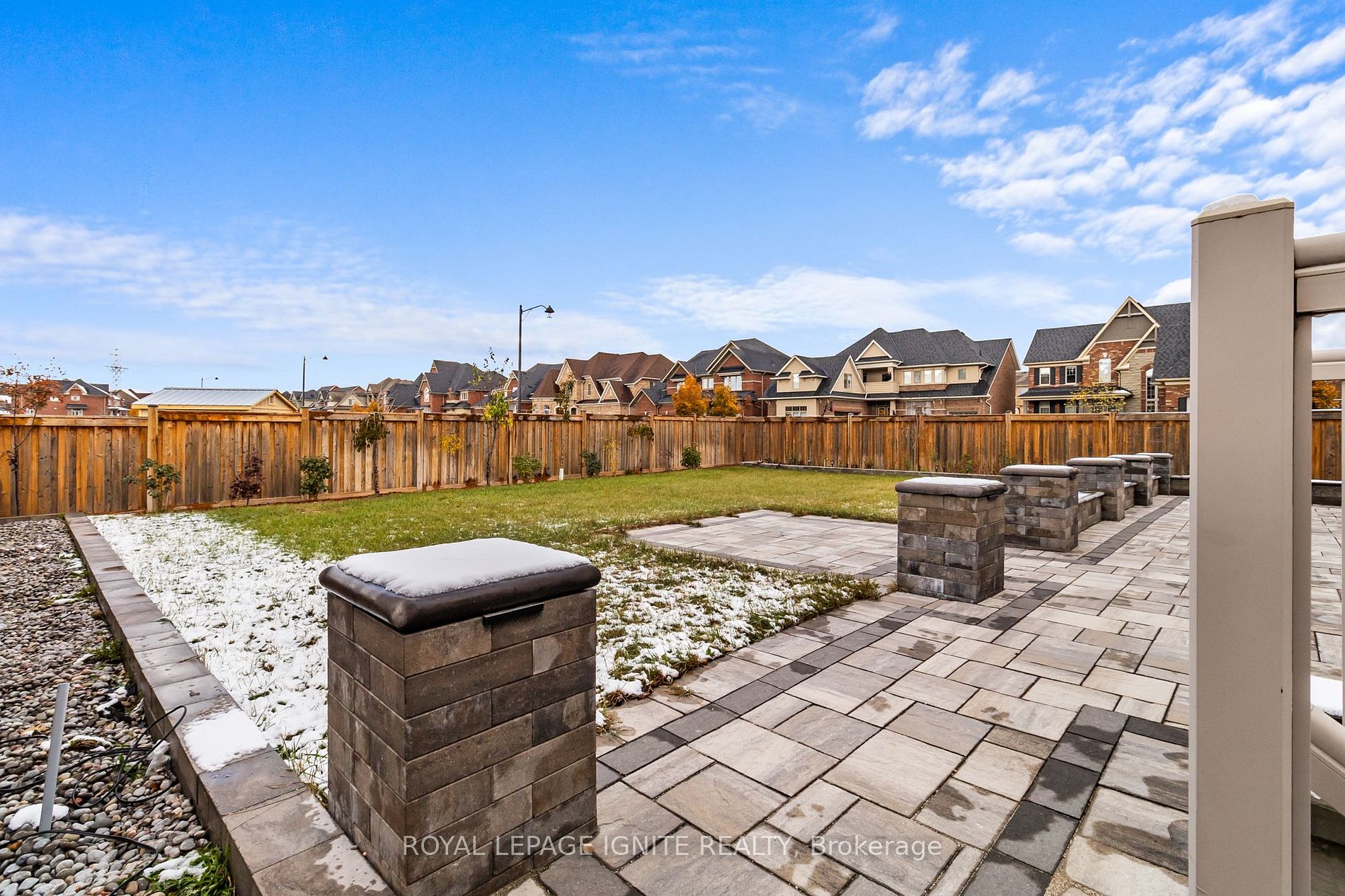 22 Travers Gate