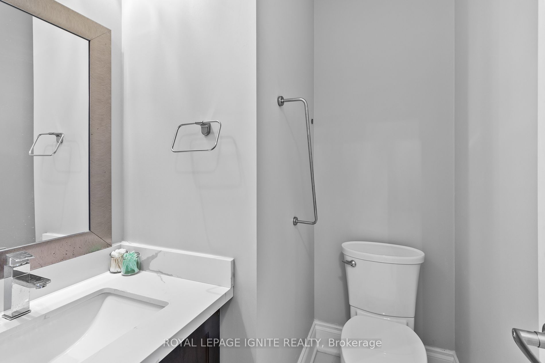 22 Travers Gate