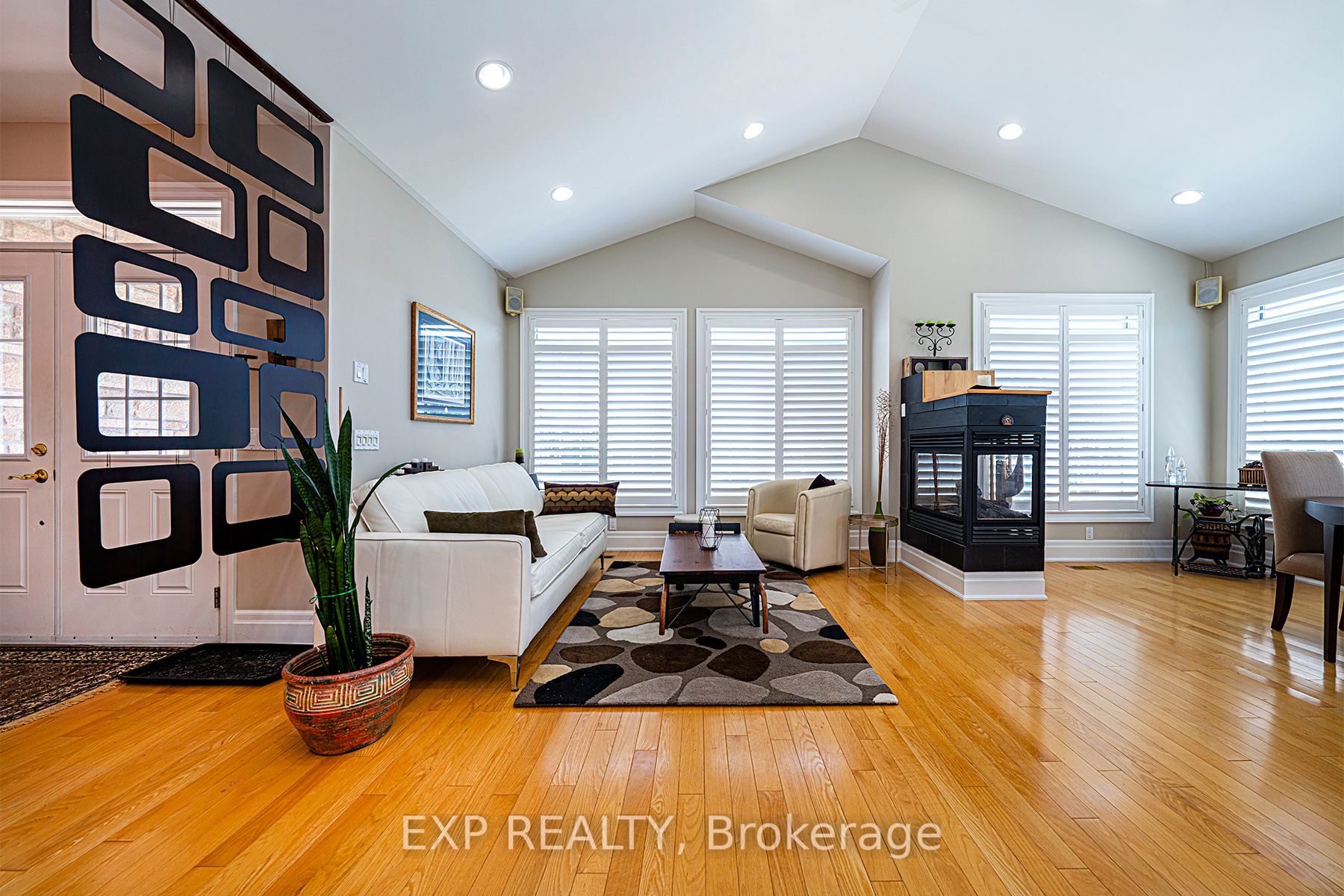 2884 Sunnydale Lane