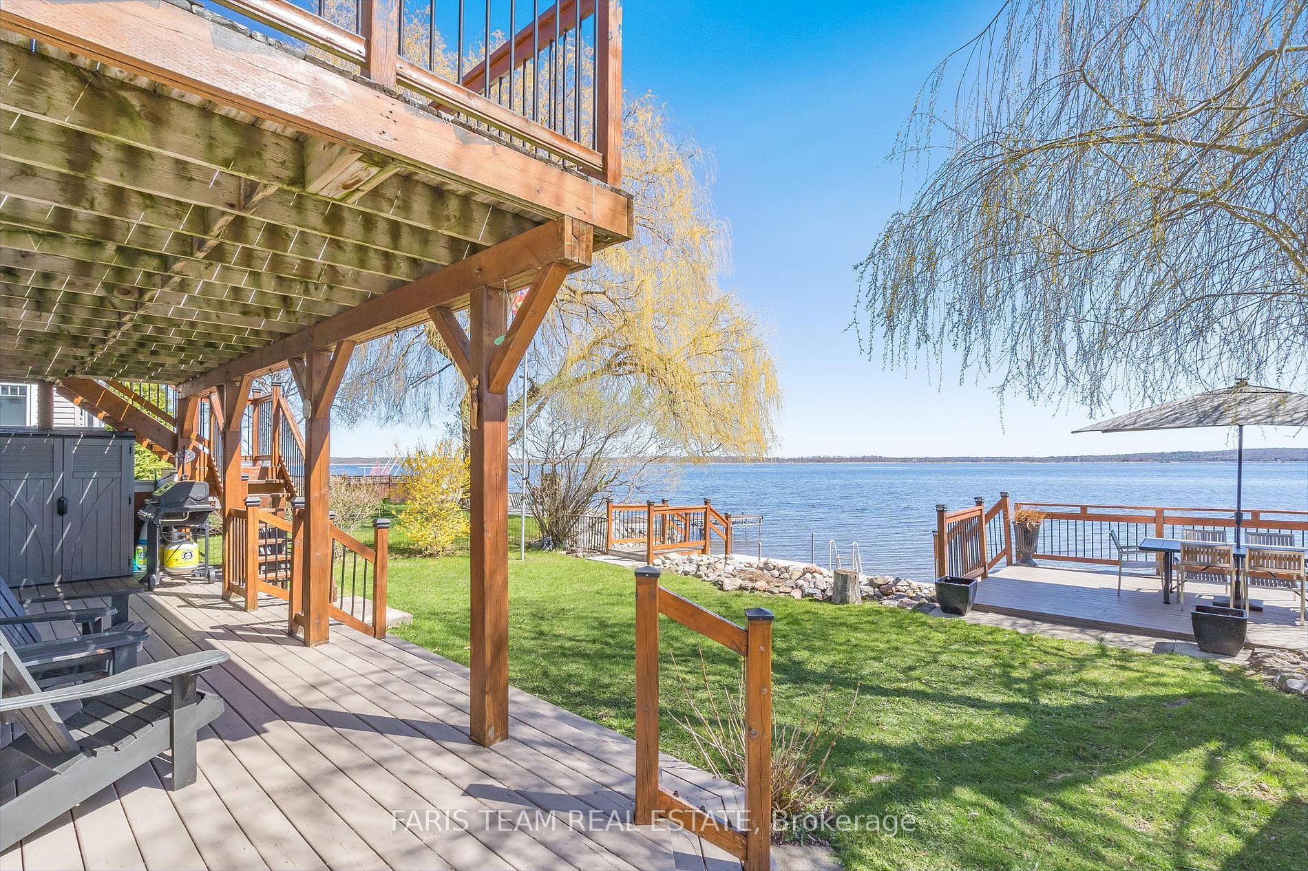 282 Robins Point Road