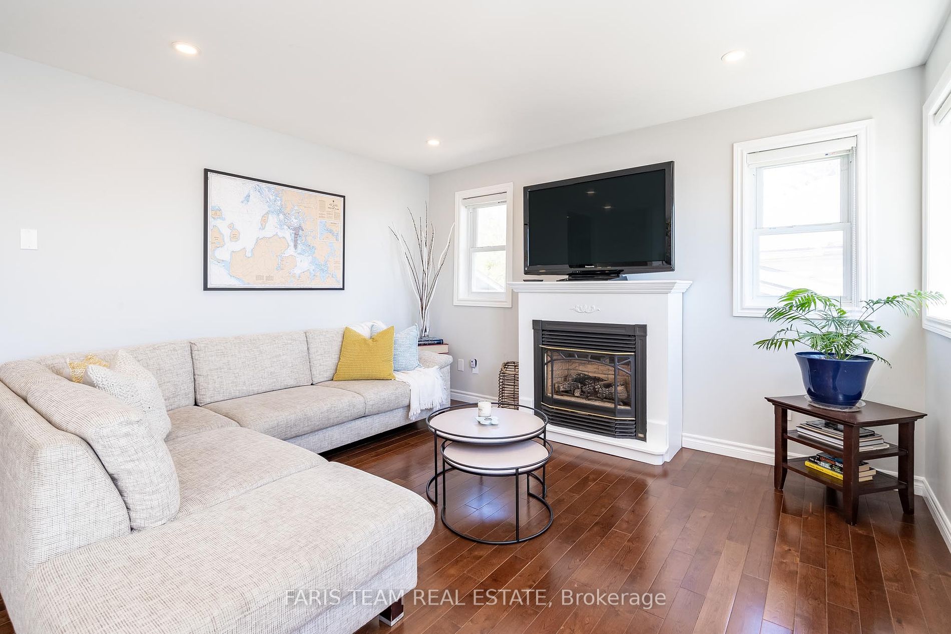 282 Robins Point Road