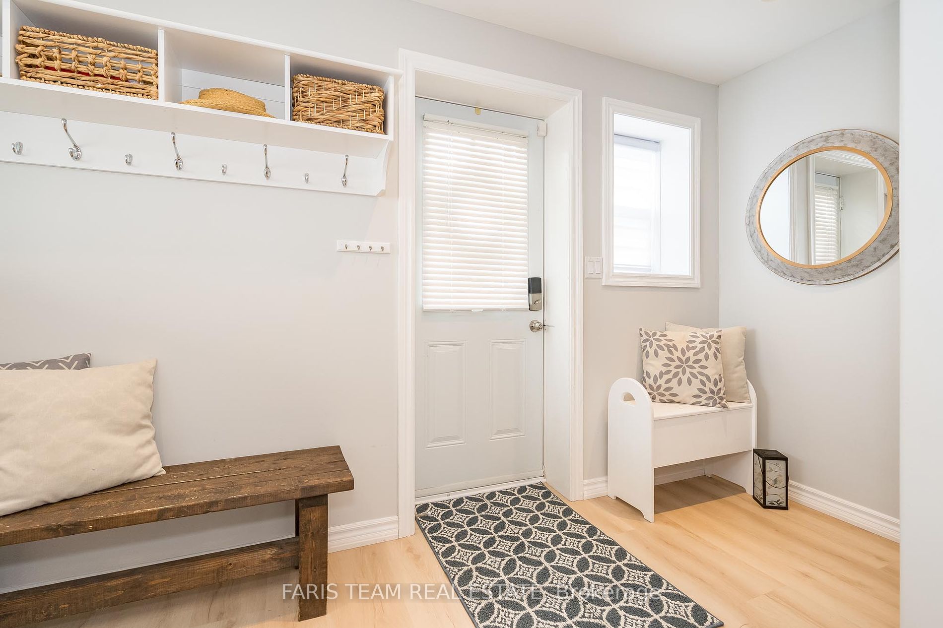 282 Robins Point Road
