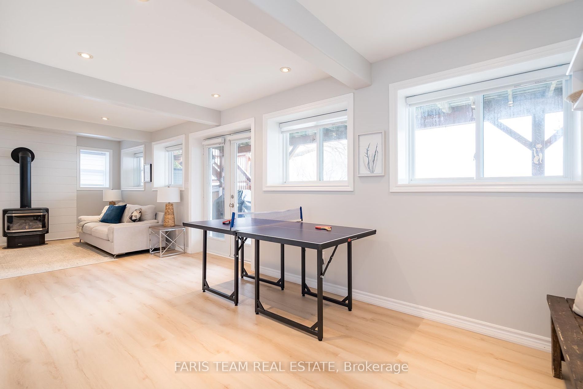 282 Robins Point Road