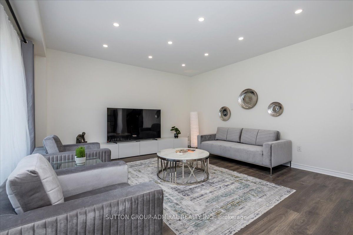 19 Bobolink Drive