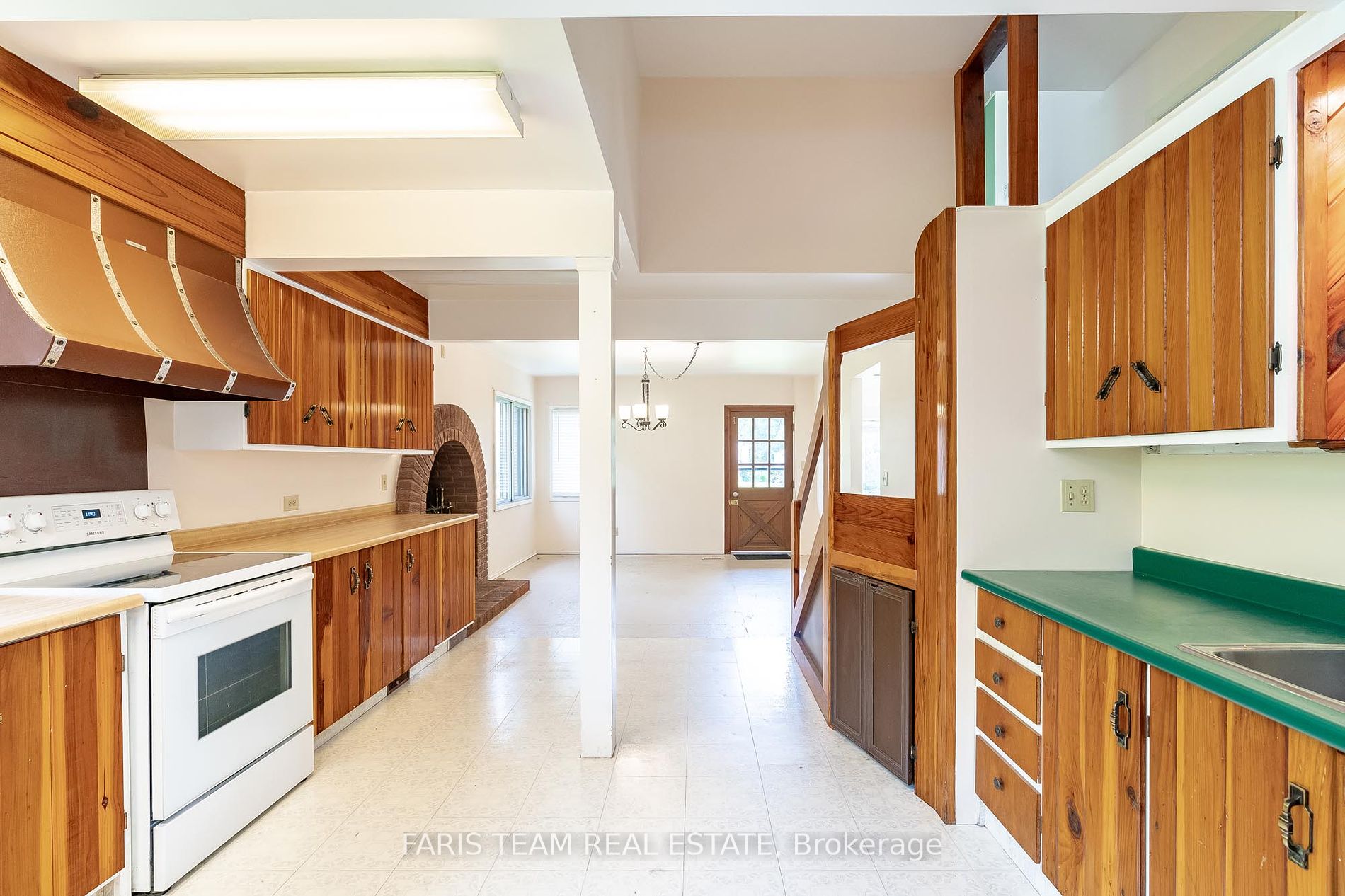 54 Hearthstone Drive