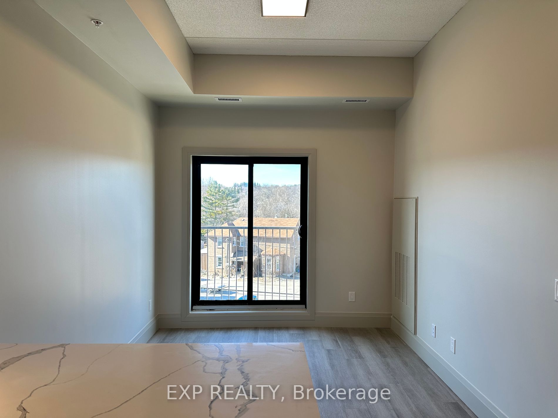 75 Barrie Rd, #402