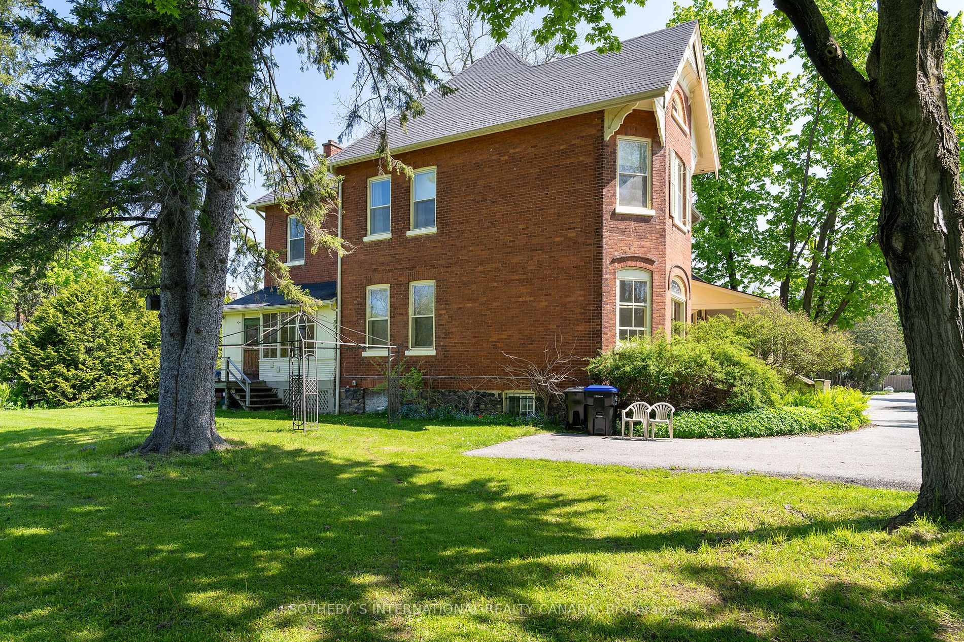 18 Amelia Street