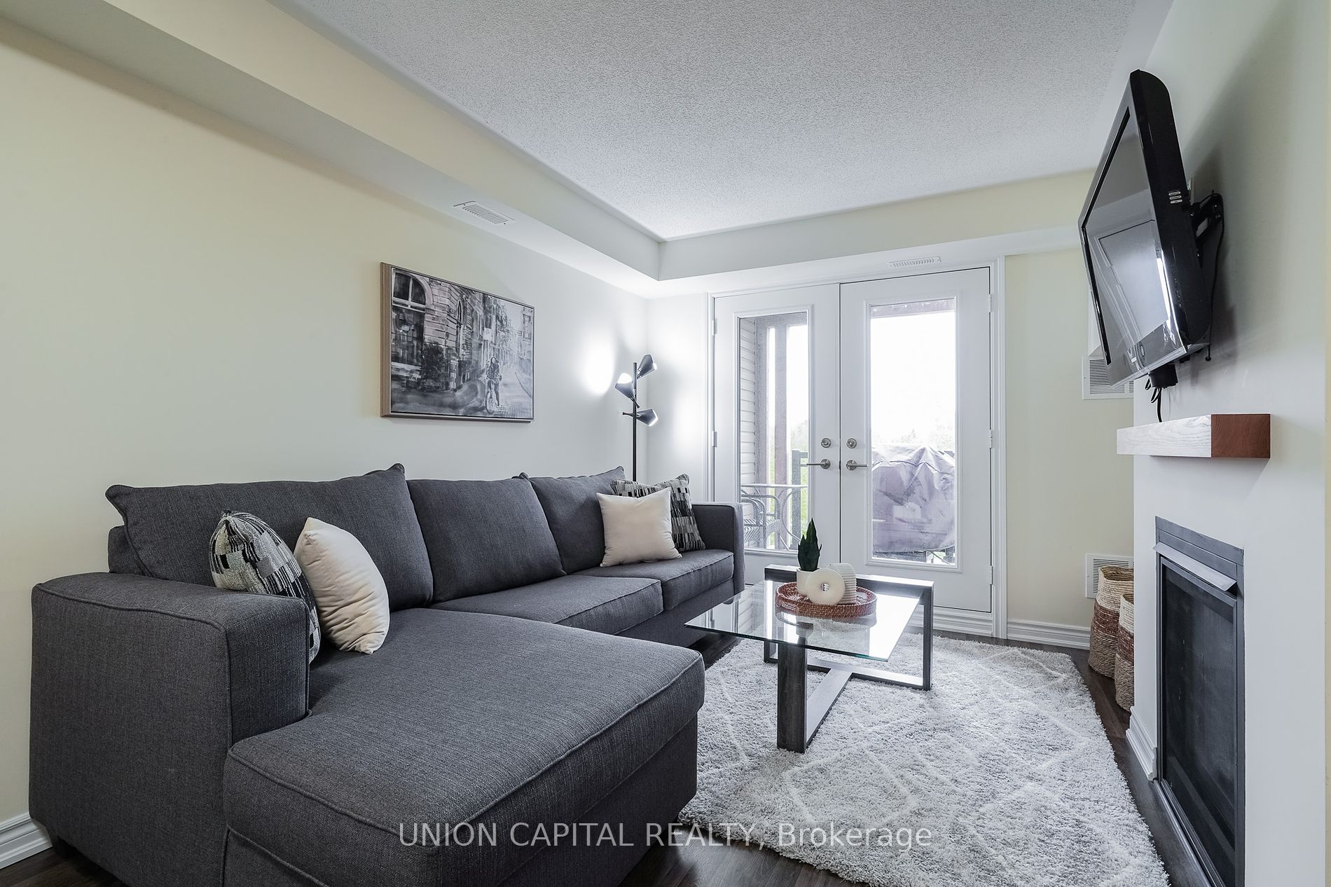 6 Anchorage Cres, #205