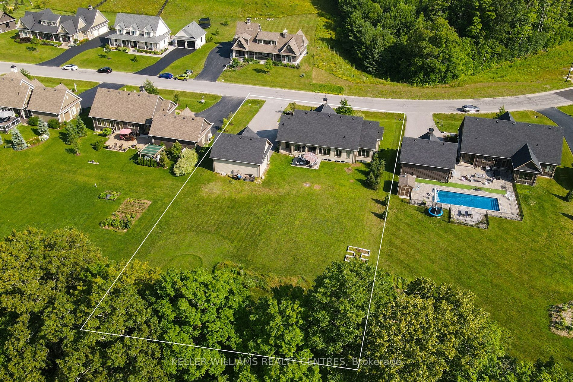 34 Georgian Grande Drive