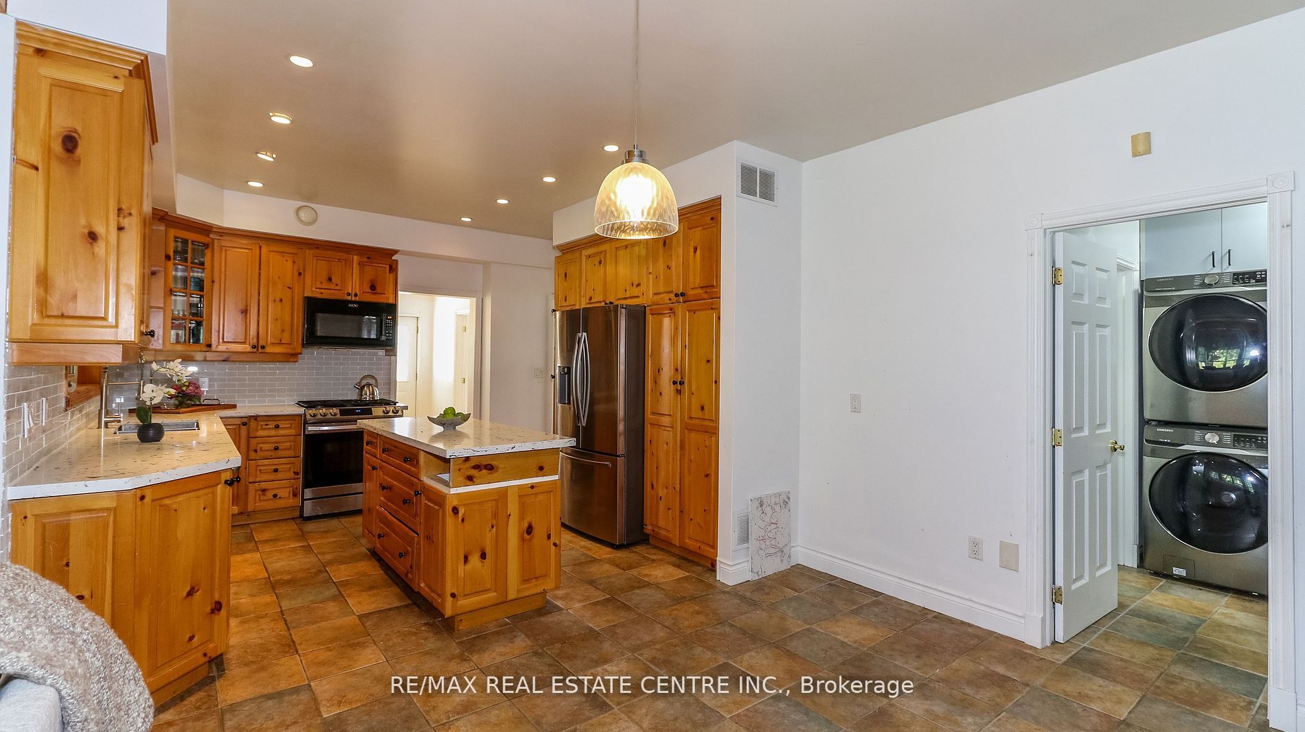 5 Deanna Drive