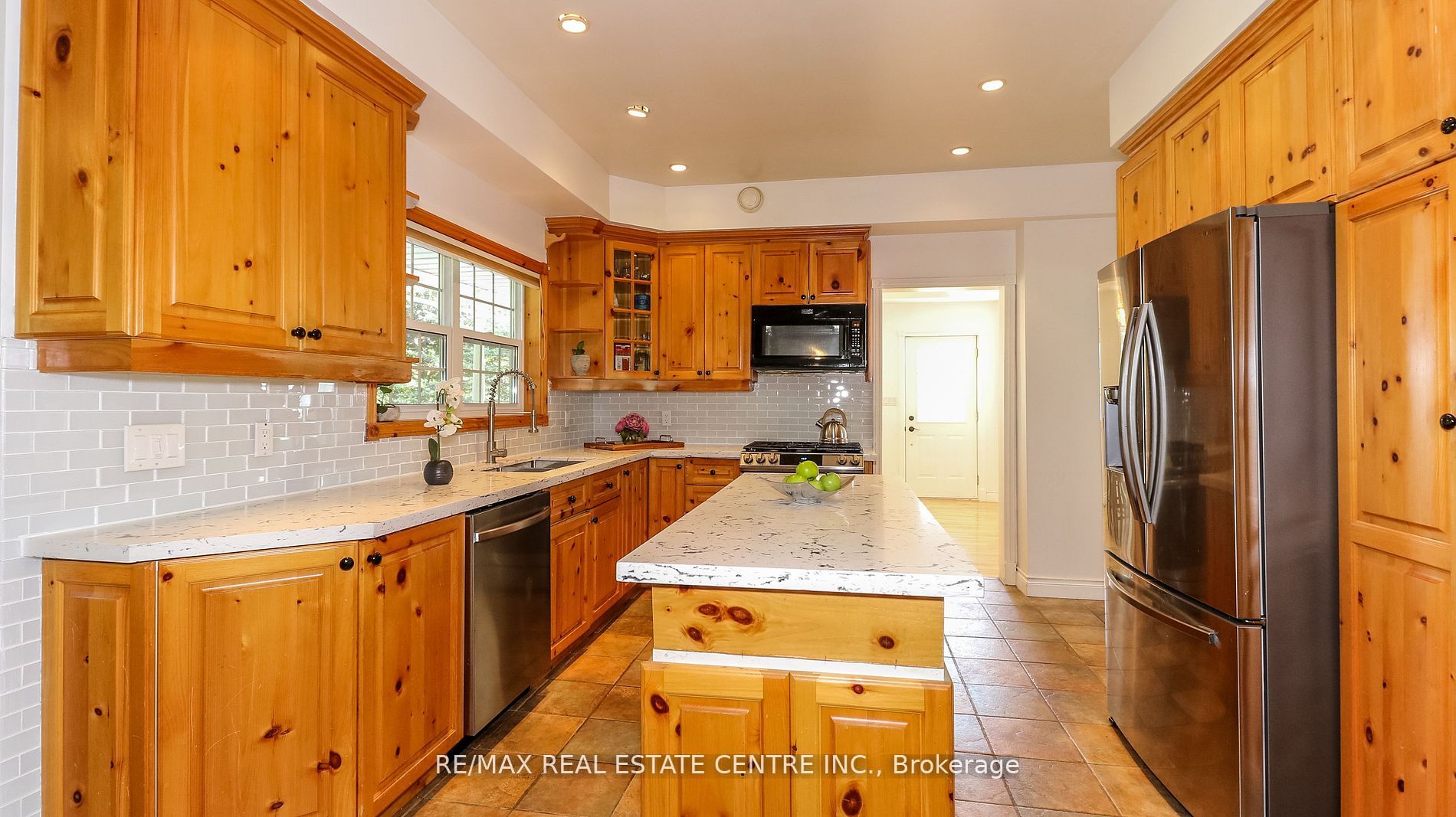 5 Deanna Drive