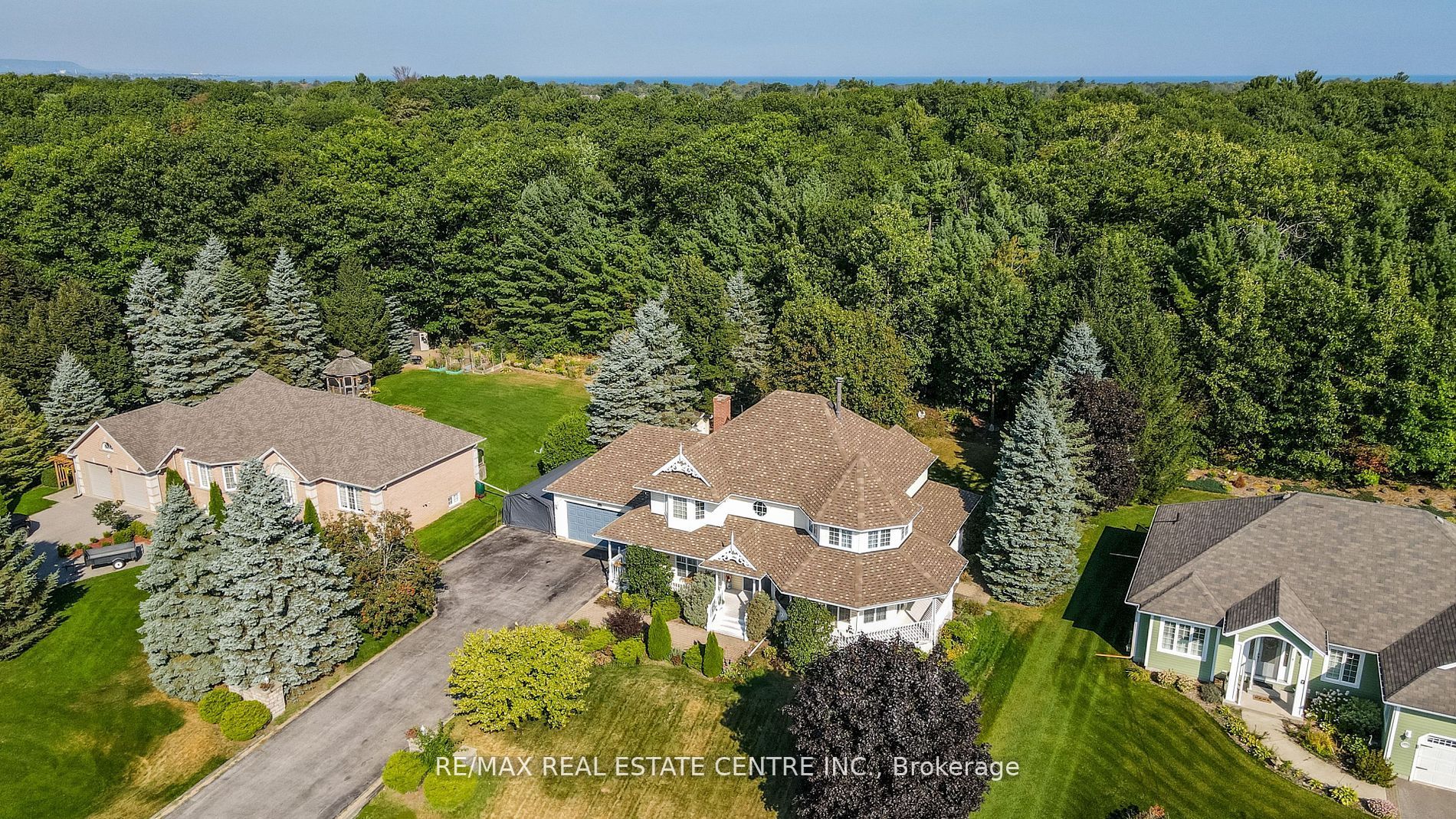 5 Deanna Drive