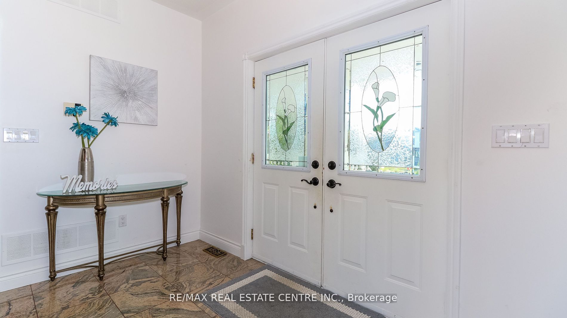 5 Deanna Drive