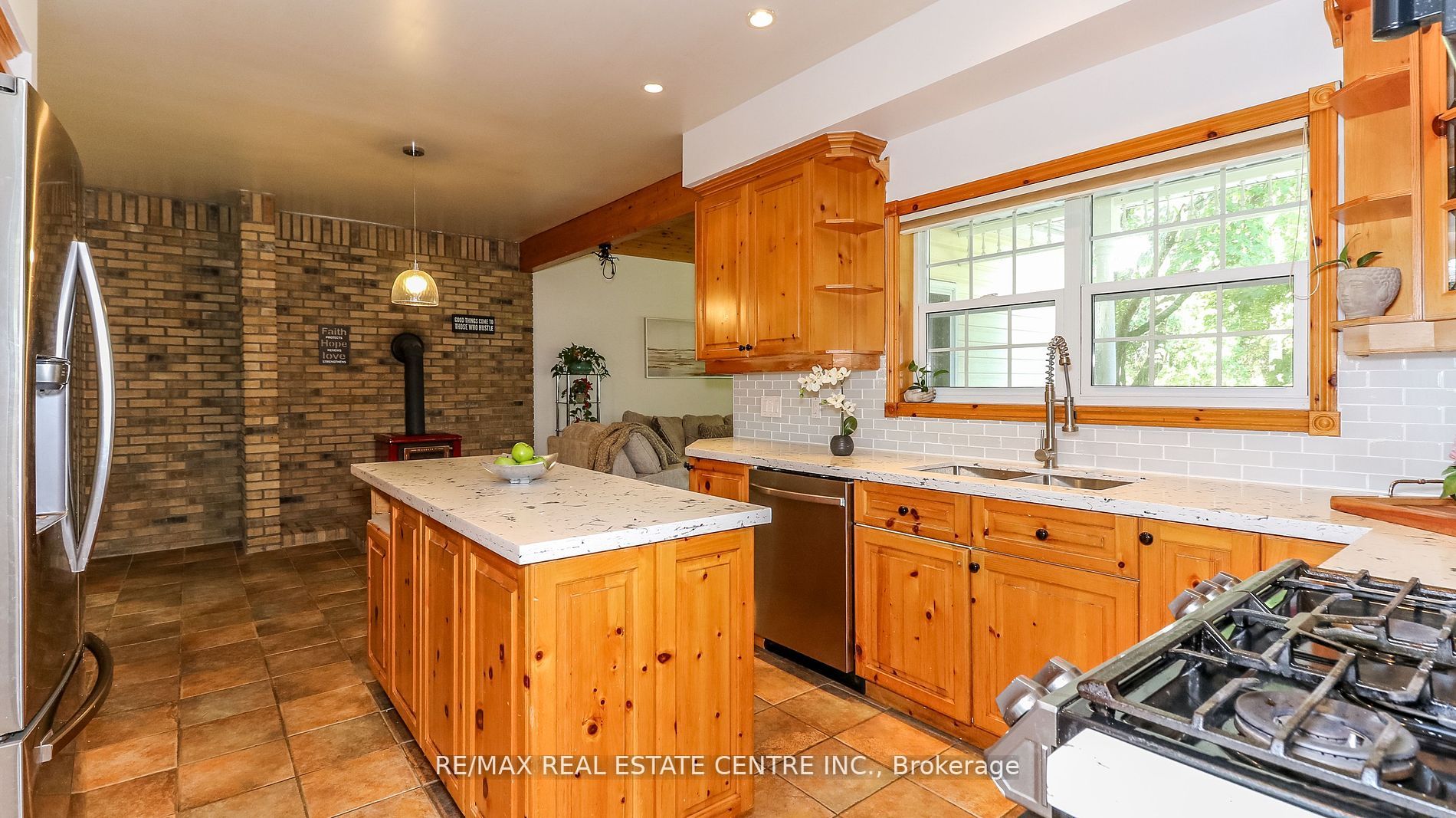 5 Deanna Drive