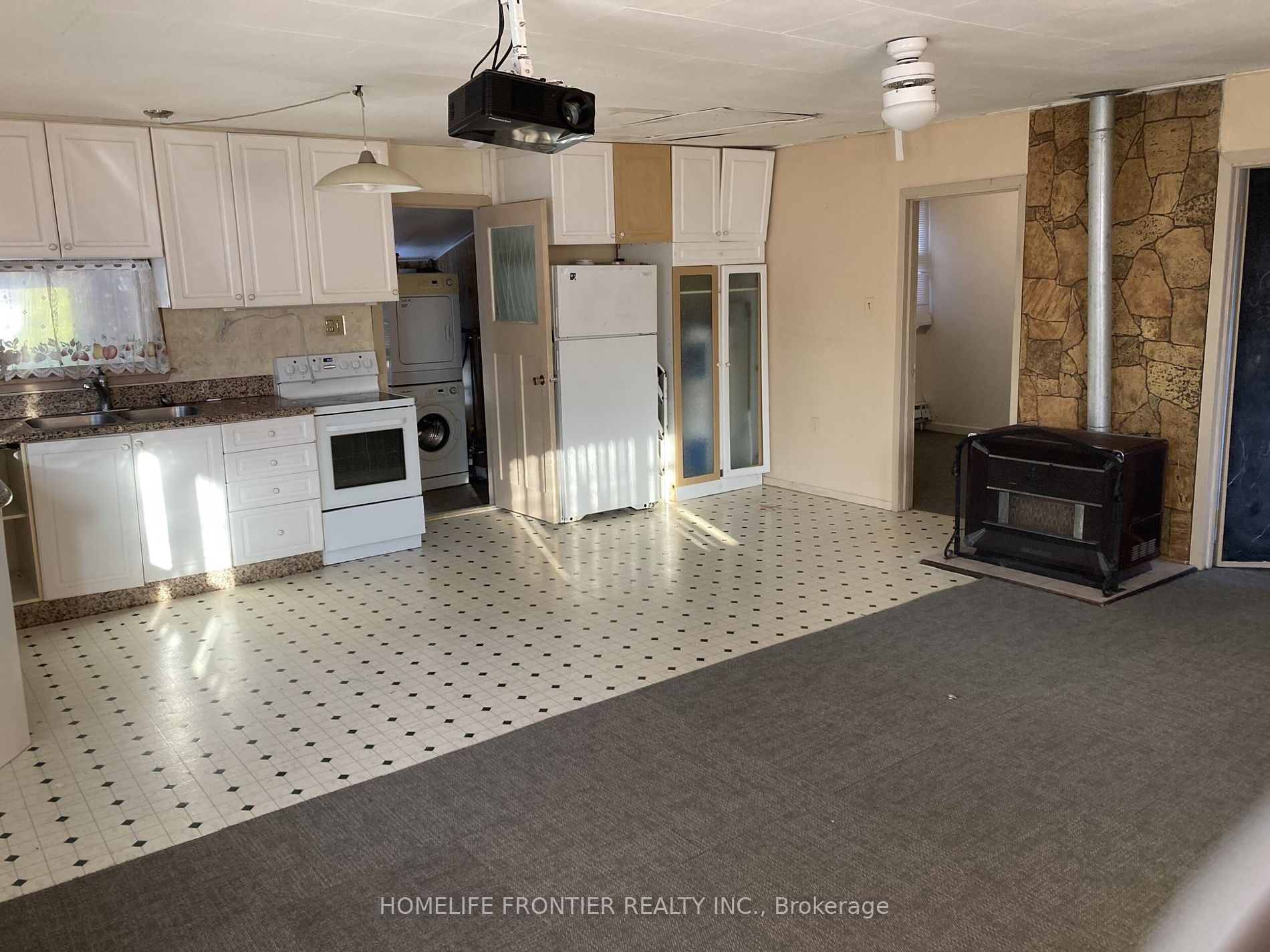 43 Ridge Avenue